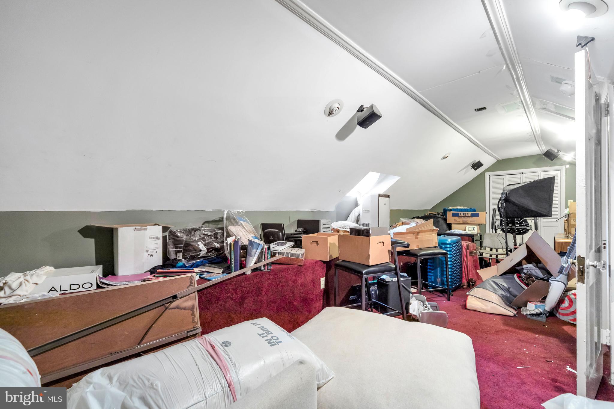 CHELTENHAM - Residential