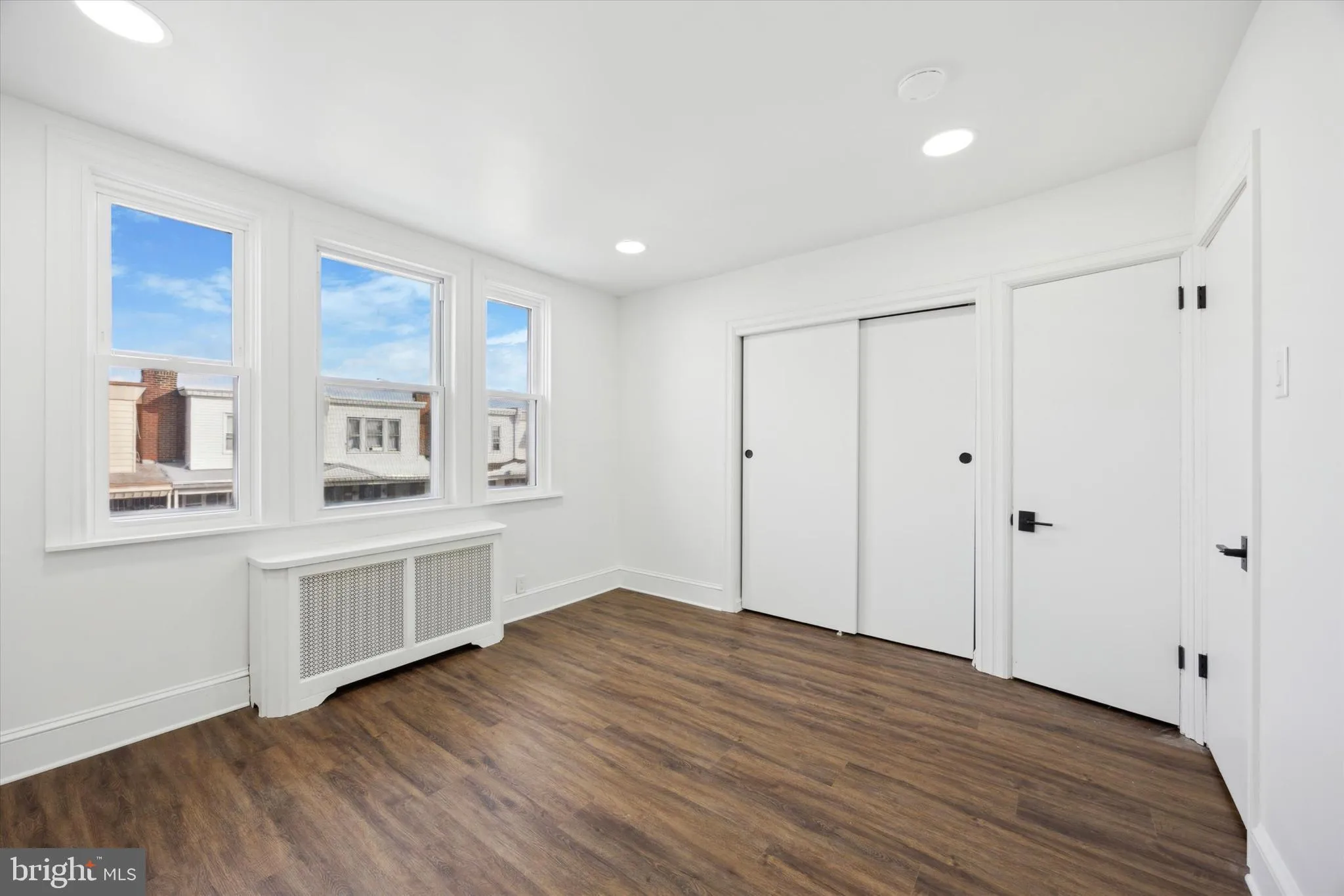 Philadelphia, Pennsylvania 19120, United States, 3 Bedrooms Bedrooms, ,2 BathroomsBathrooms,Residential,Contingent,20132