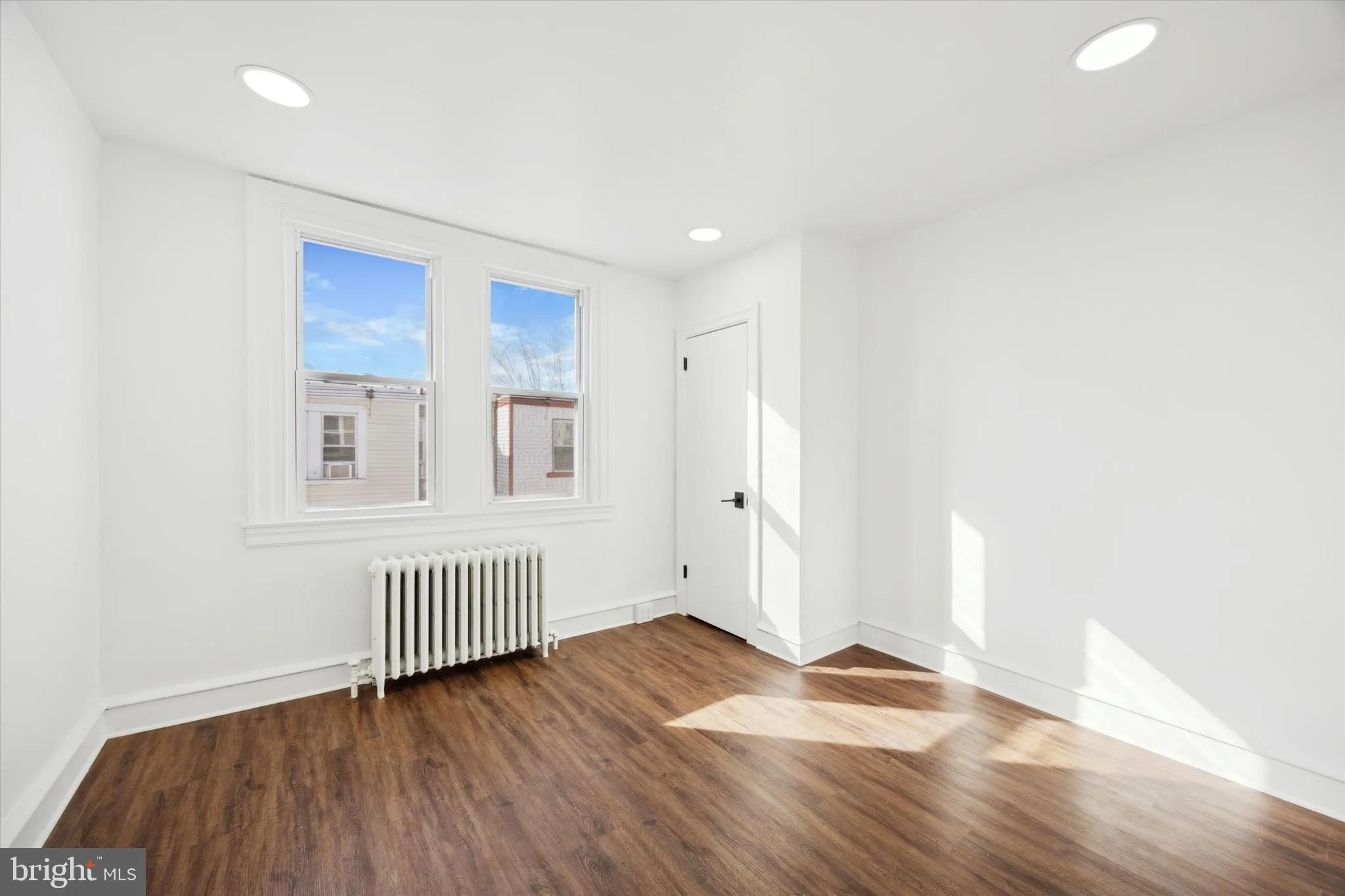 Philadelphia, Pennsylvania 19120, United States, 3 Bedrooms Bedrooms, ,2 BathroomsBathrooms,Residential,Contingent,20132