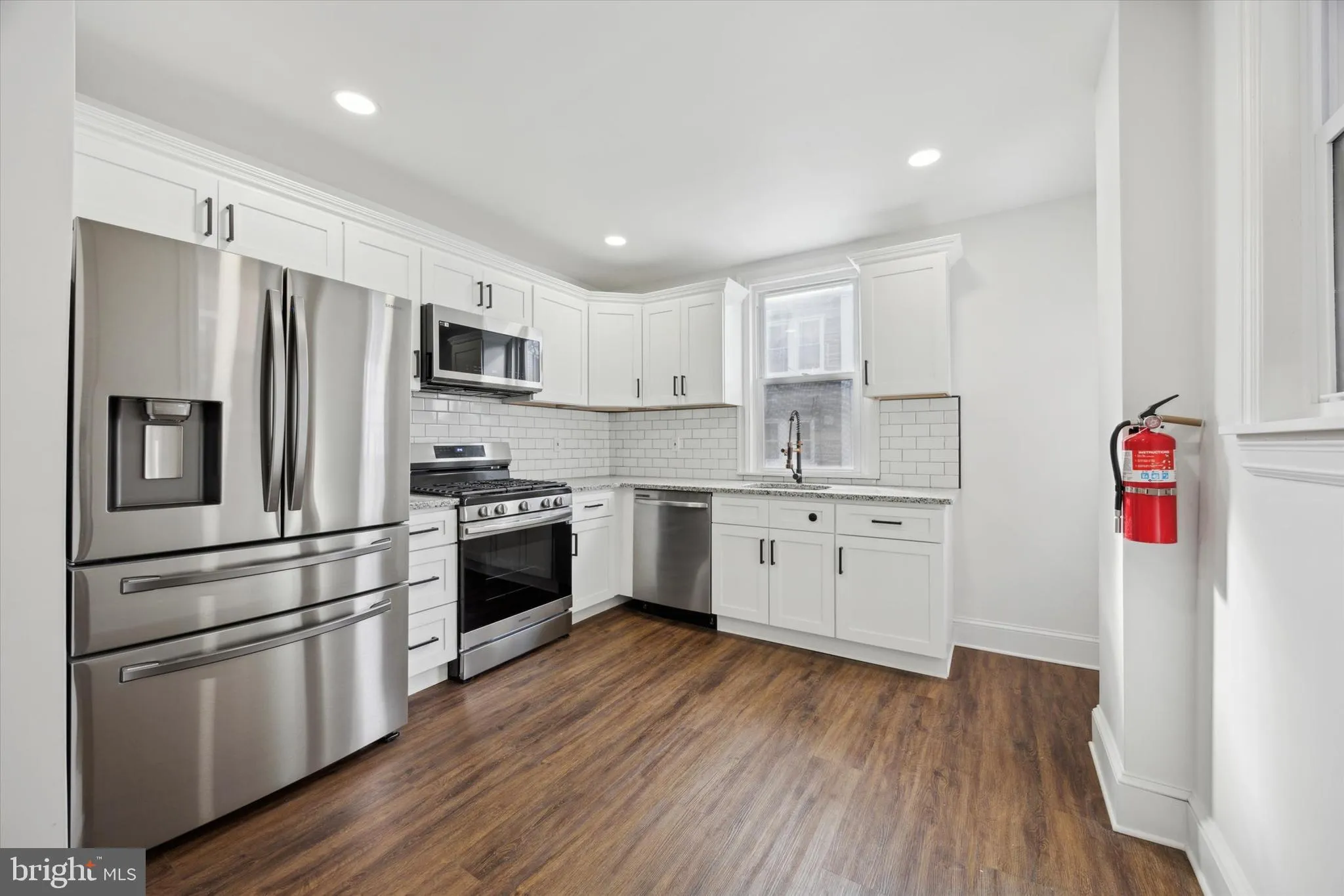 Philadelphia, Pennsylvania 19120, United States, 3 Bedrooms Bedrooms, ,2 BathroomsBathrooms,Residential,Contingent,20132