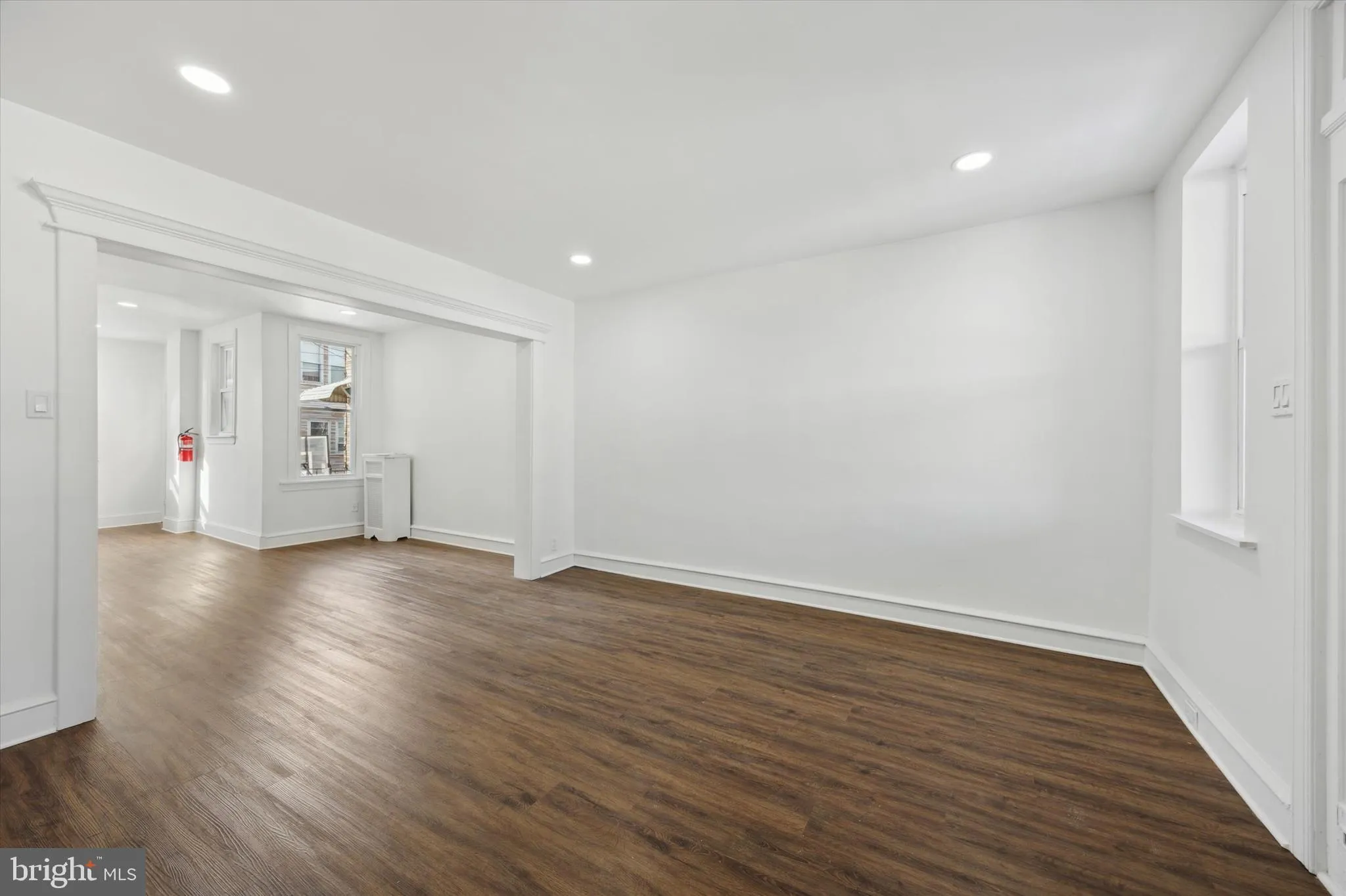 Philadelphia, Pennsylvania 19120, United States, 3 Bedrooms Bedrooms, ,2 BathroomsBathrooms,Residential,Contingent,20132