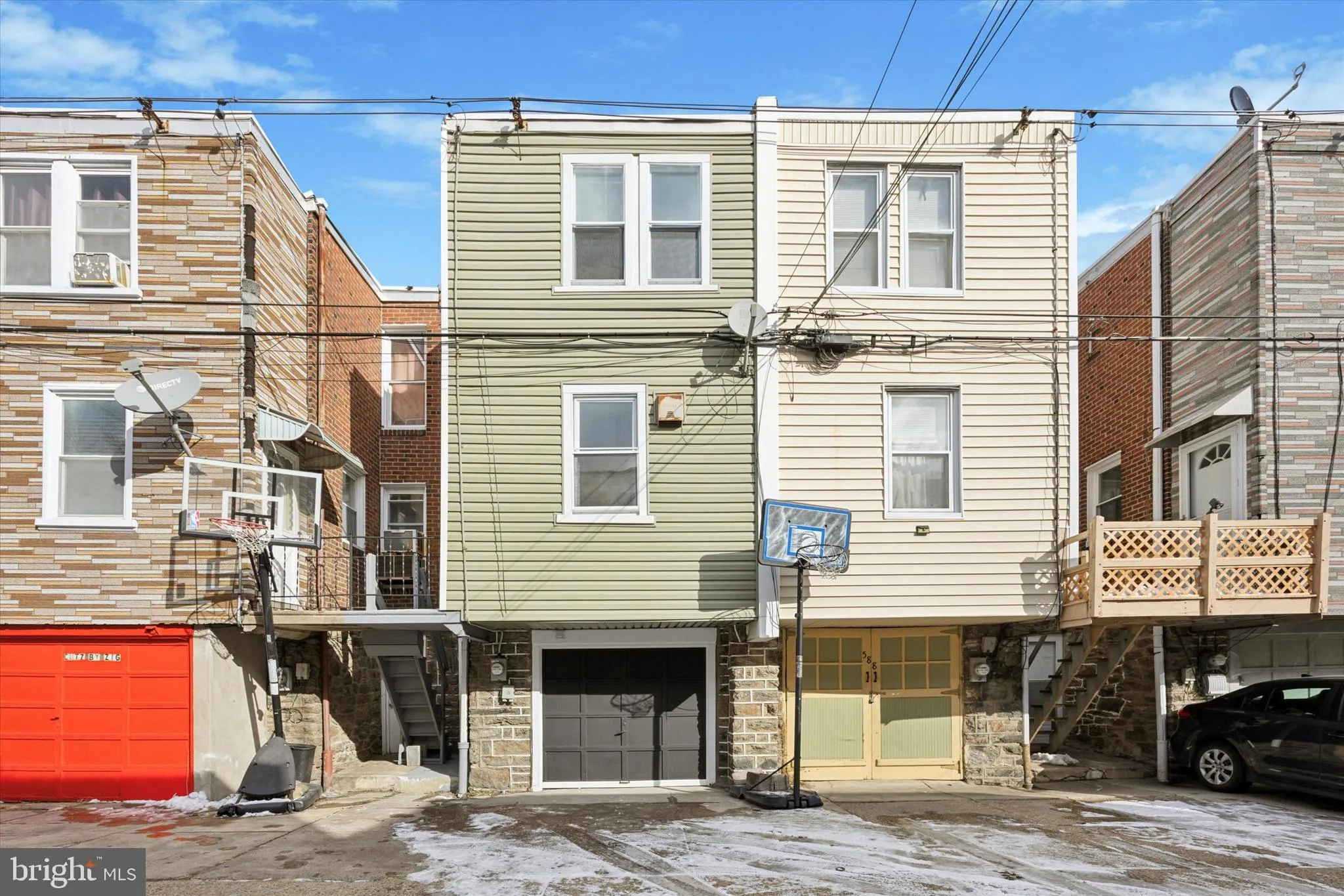 Philadelphia, Pennsylvania 19120, United States, 3 Bedrooms Bedrooms, ,2 BathroomsBathrooms,Residential,Contingent,20132
