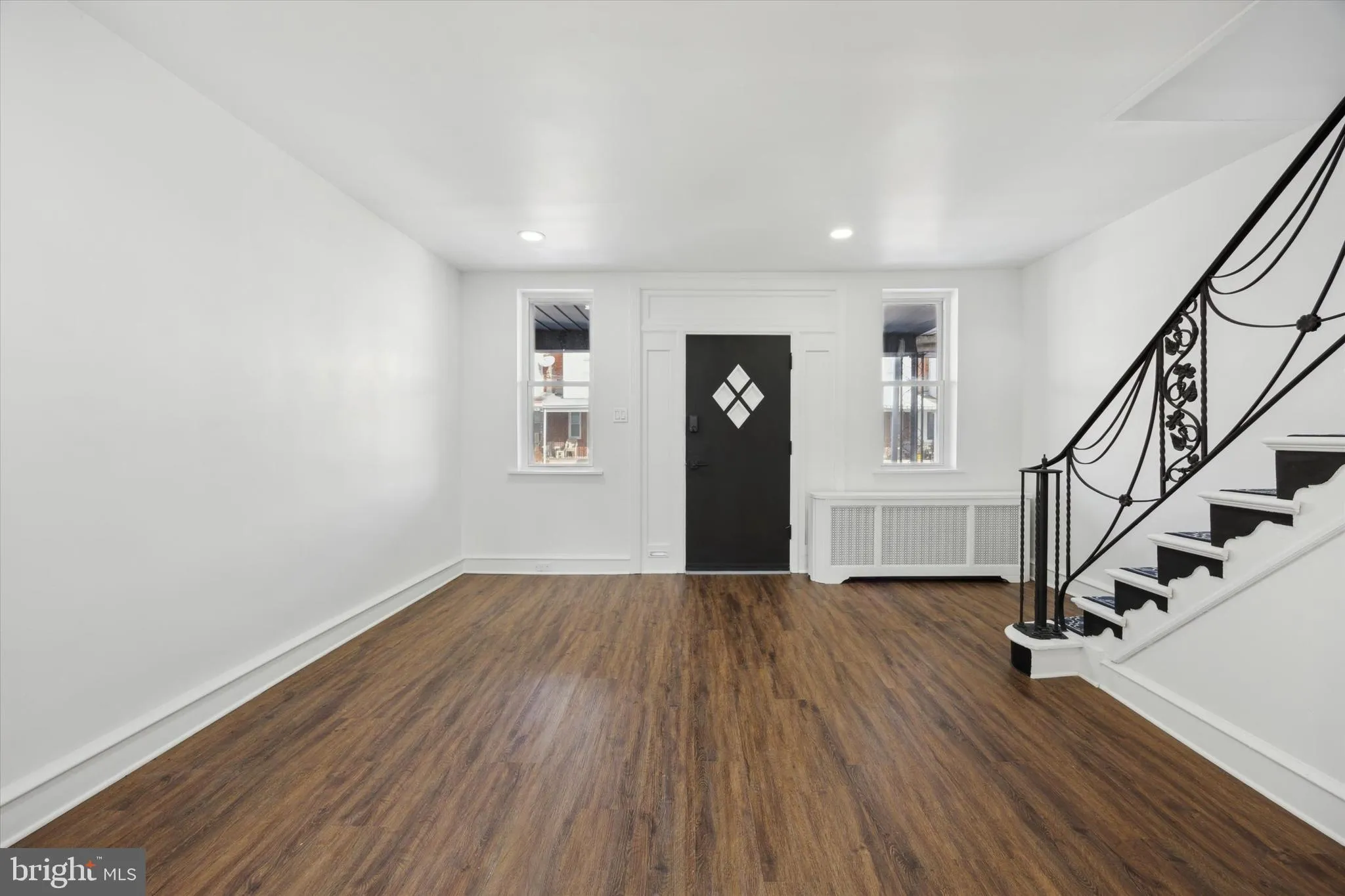Philadelphia, Pennsylvania 19120, United States, 3 Bedrooms Bedrooms, ,2 BathroomsBathrooms,Residential,Contingent,20132