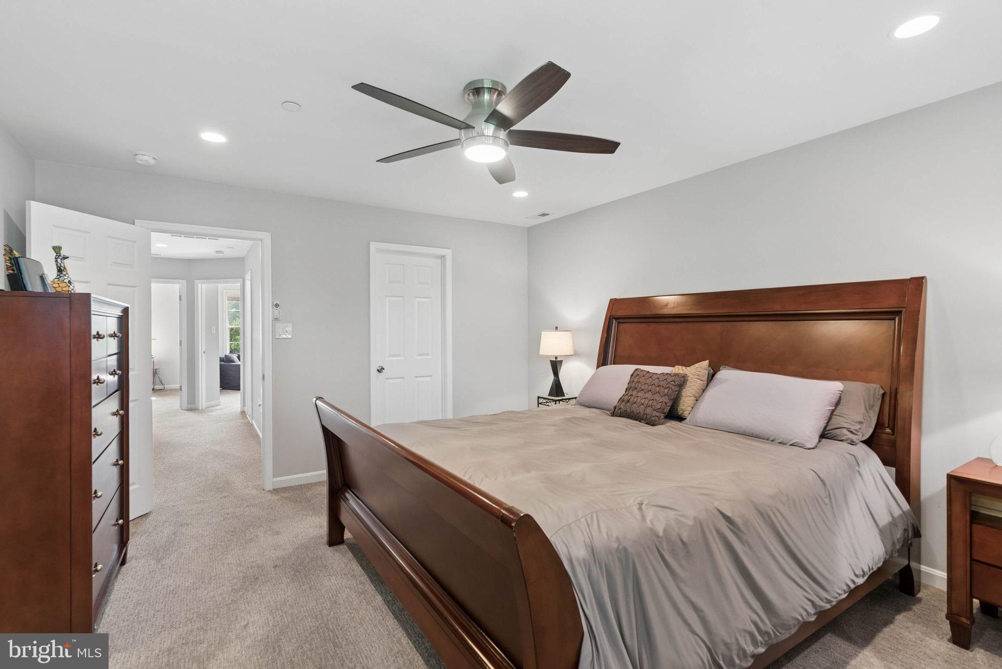 6 KIRKWYN COURT