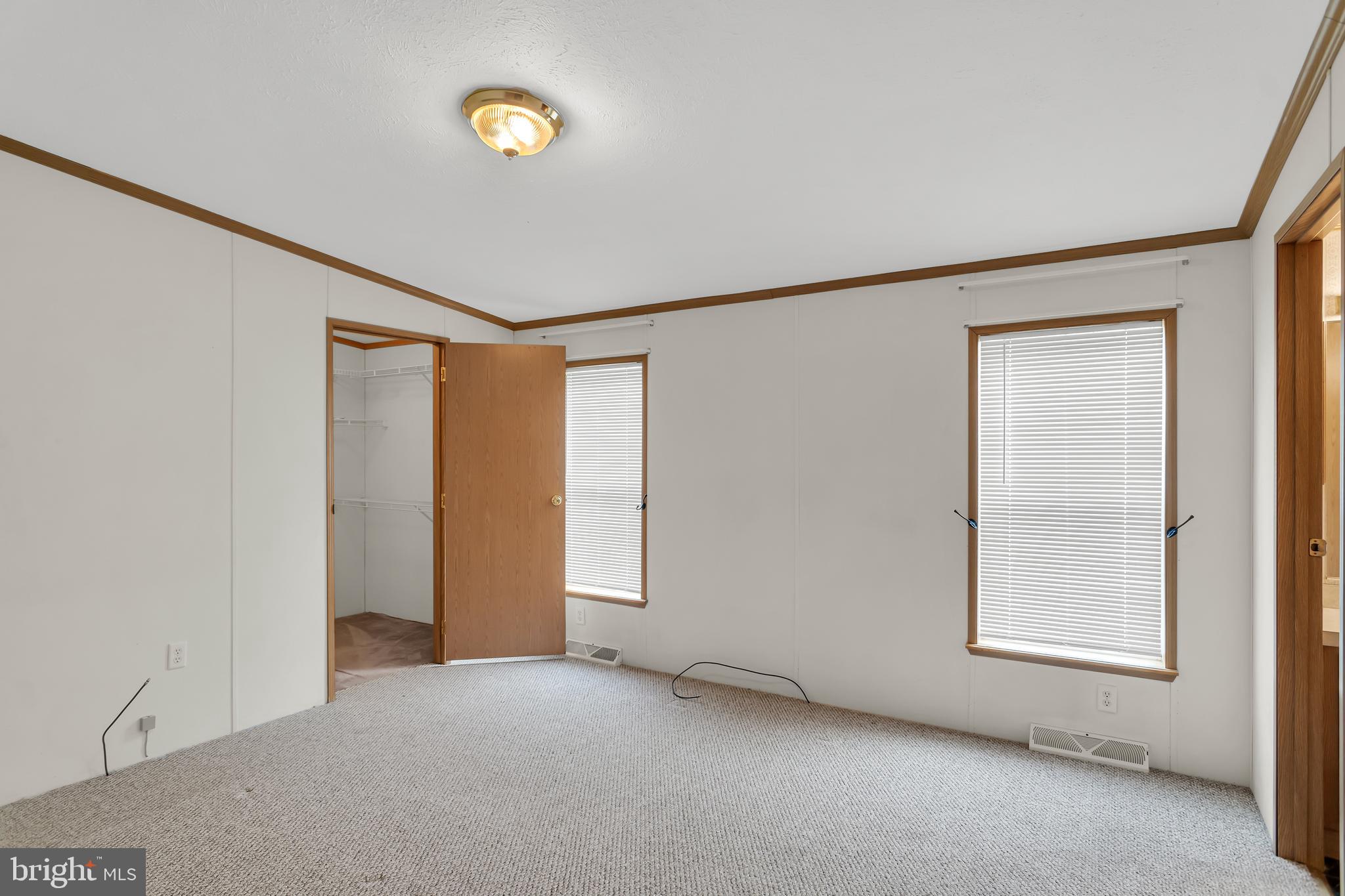 CRESTVIEW ACRES MHP - Residential