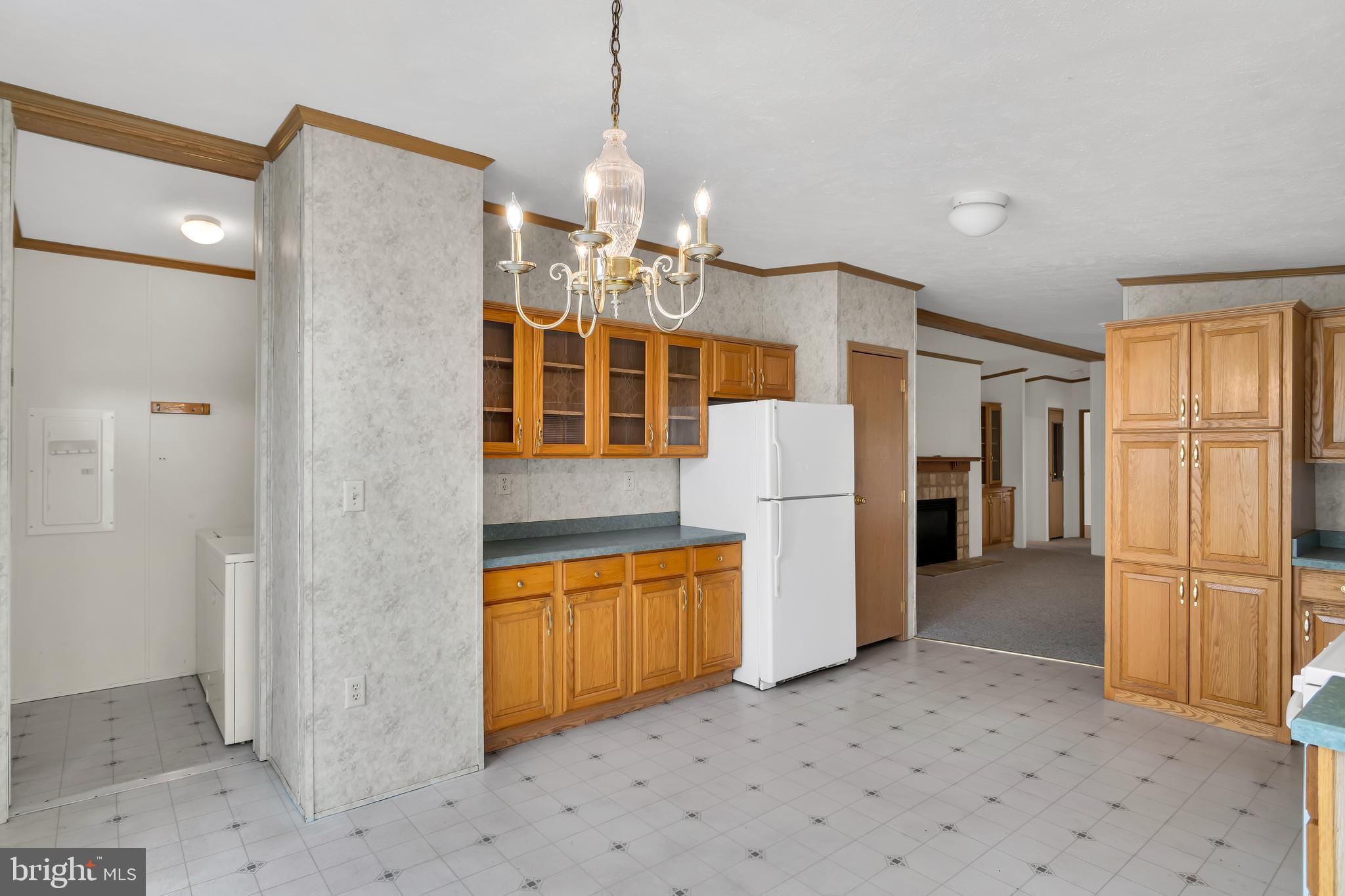 CRESTVIEW ACRES MHP - Residential