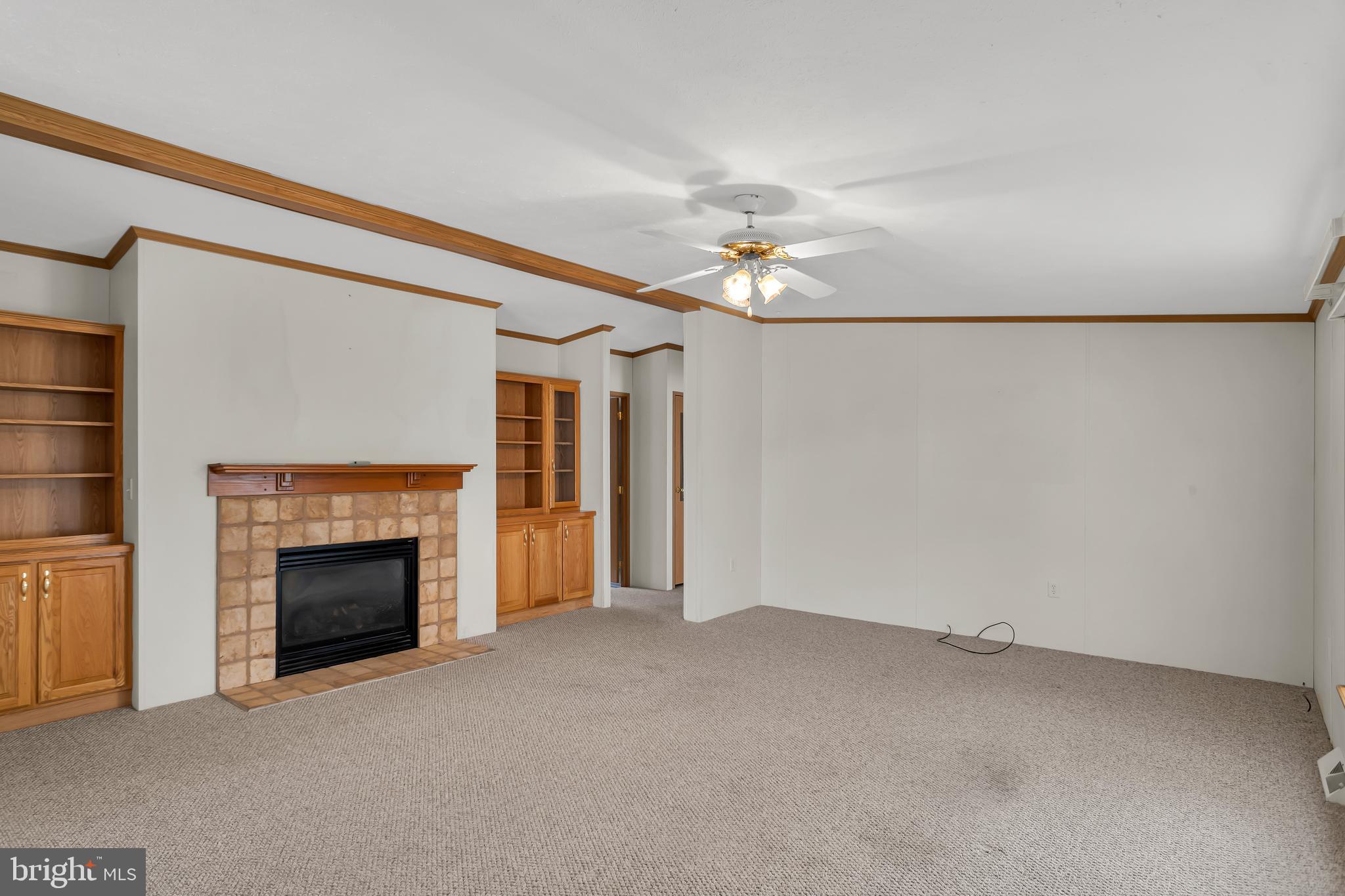 CRESTVIEW ACRES MHP - Residential