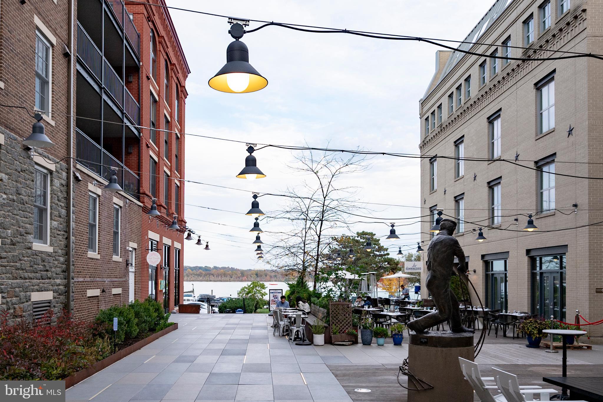 ROBINSON LANDING - Residential Lease