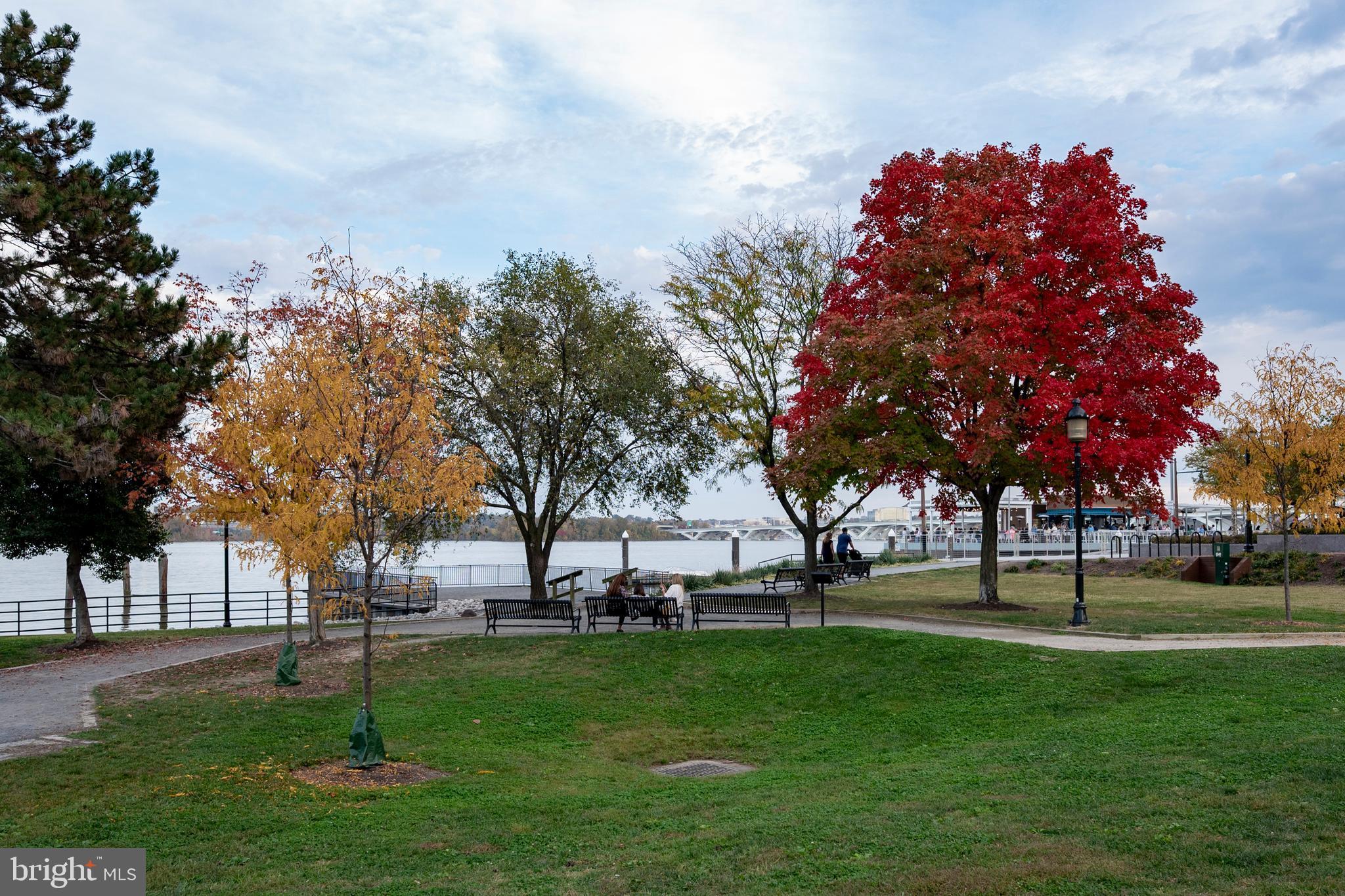 ROBINSON LANDING - Residential Lease