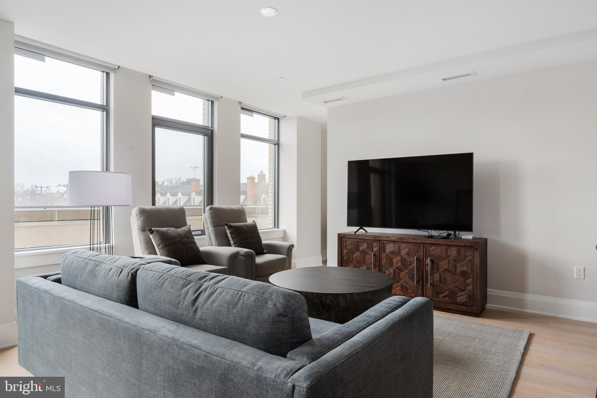 ROBINSON LANDING - Residential Lease