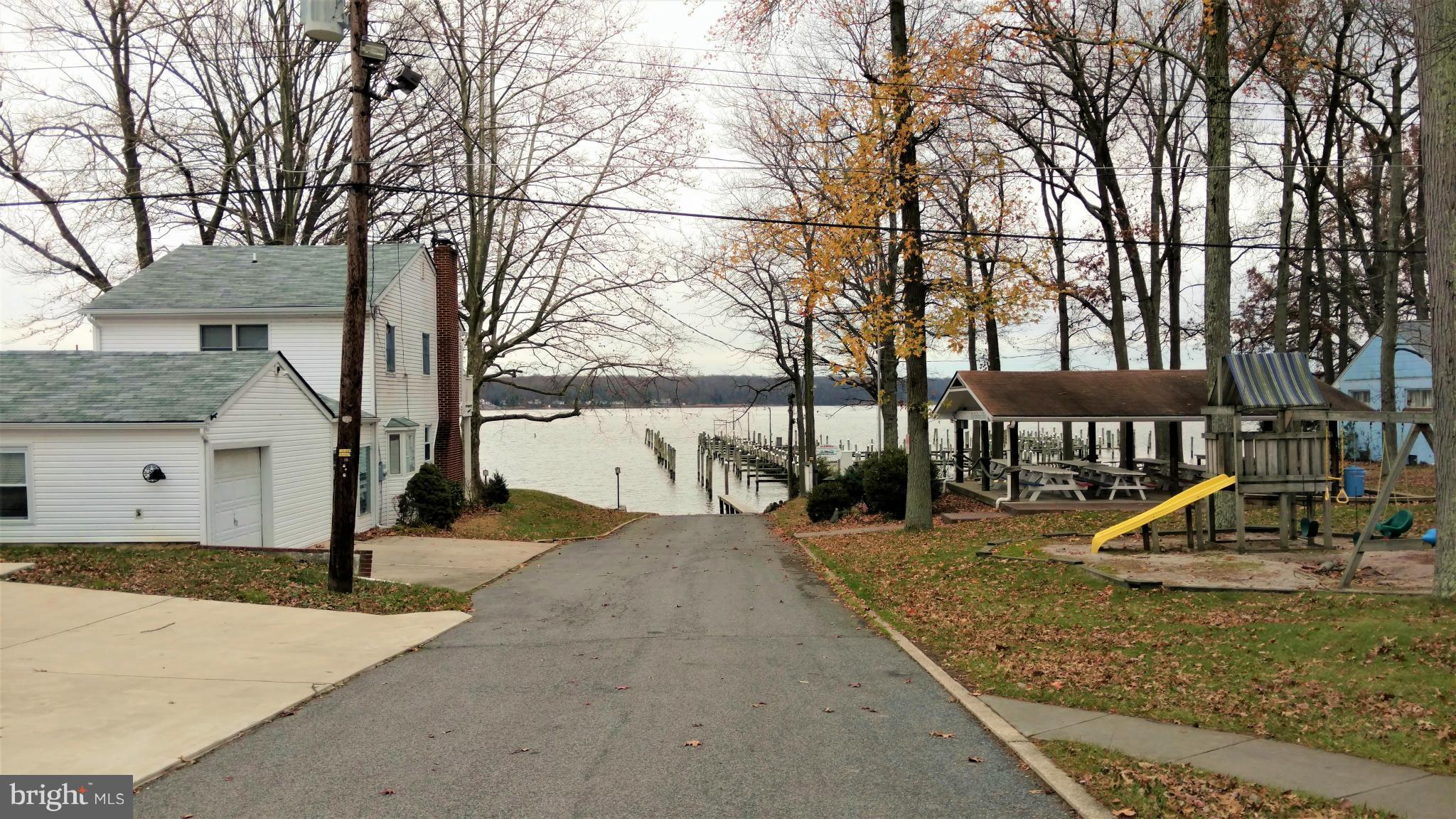 ELKMORE - Residential