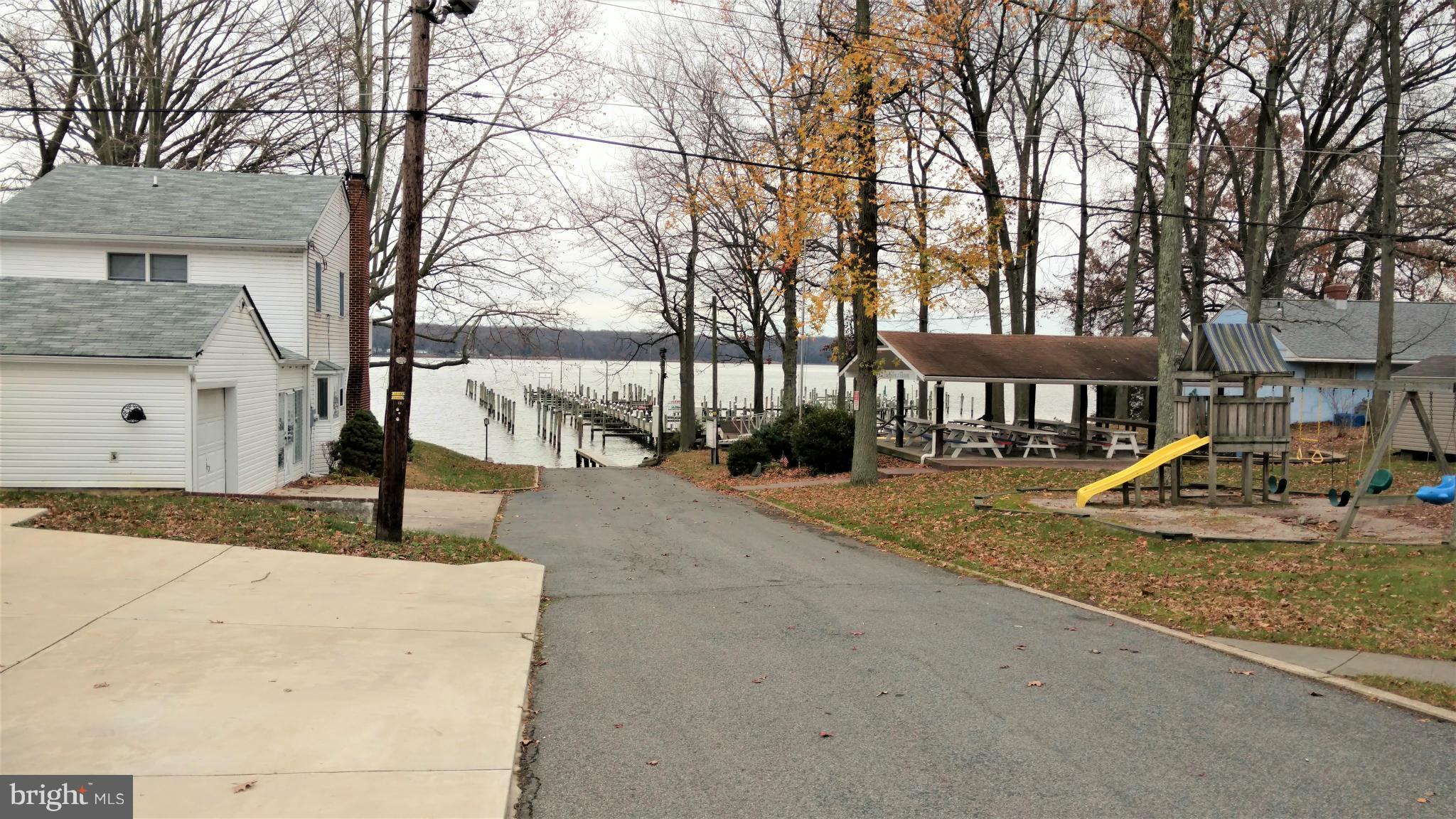 ELKMORE - Residential