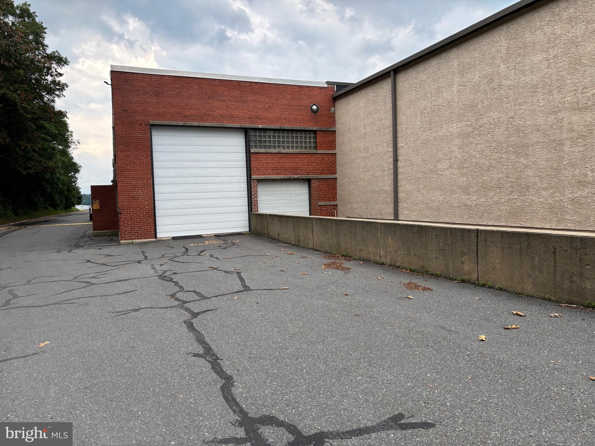 200 BETHLEHEM DRIVE WAREHOUSE 137