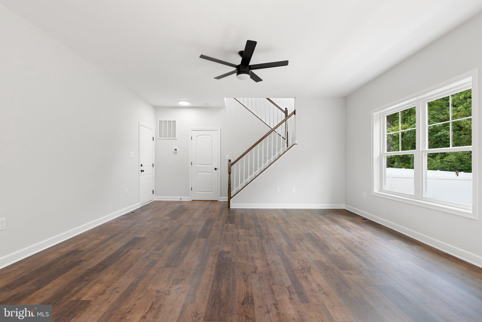 MIDDLE CREEK VISTAS - Residential