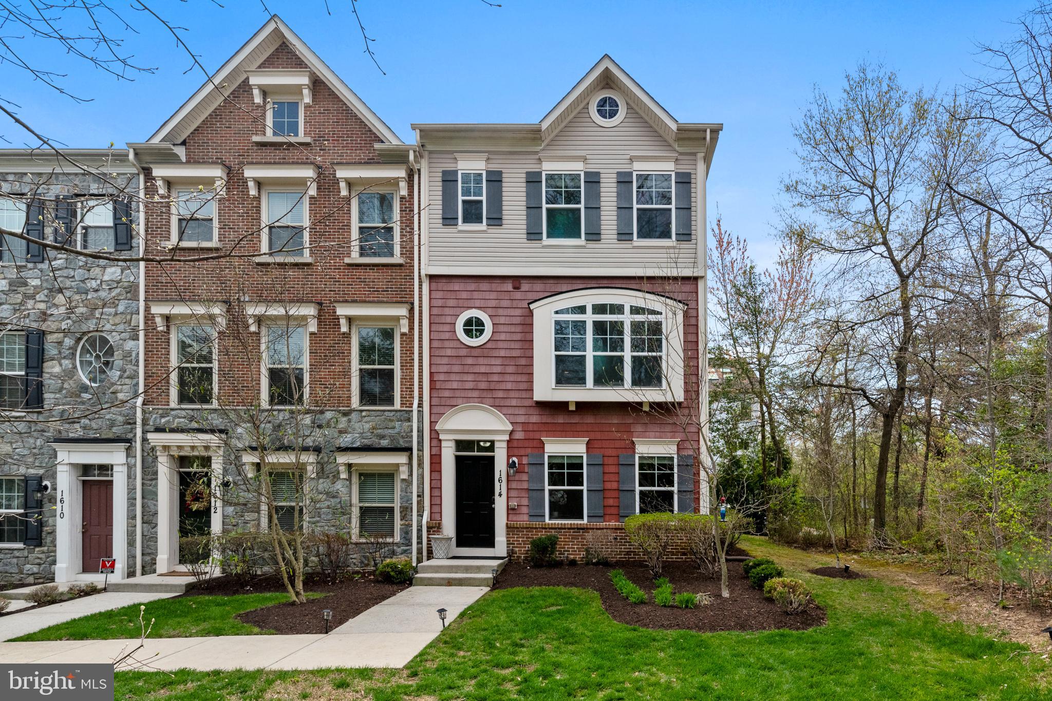 1614 BELLE DRIVE
