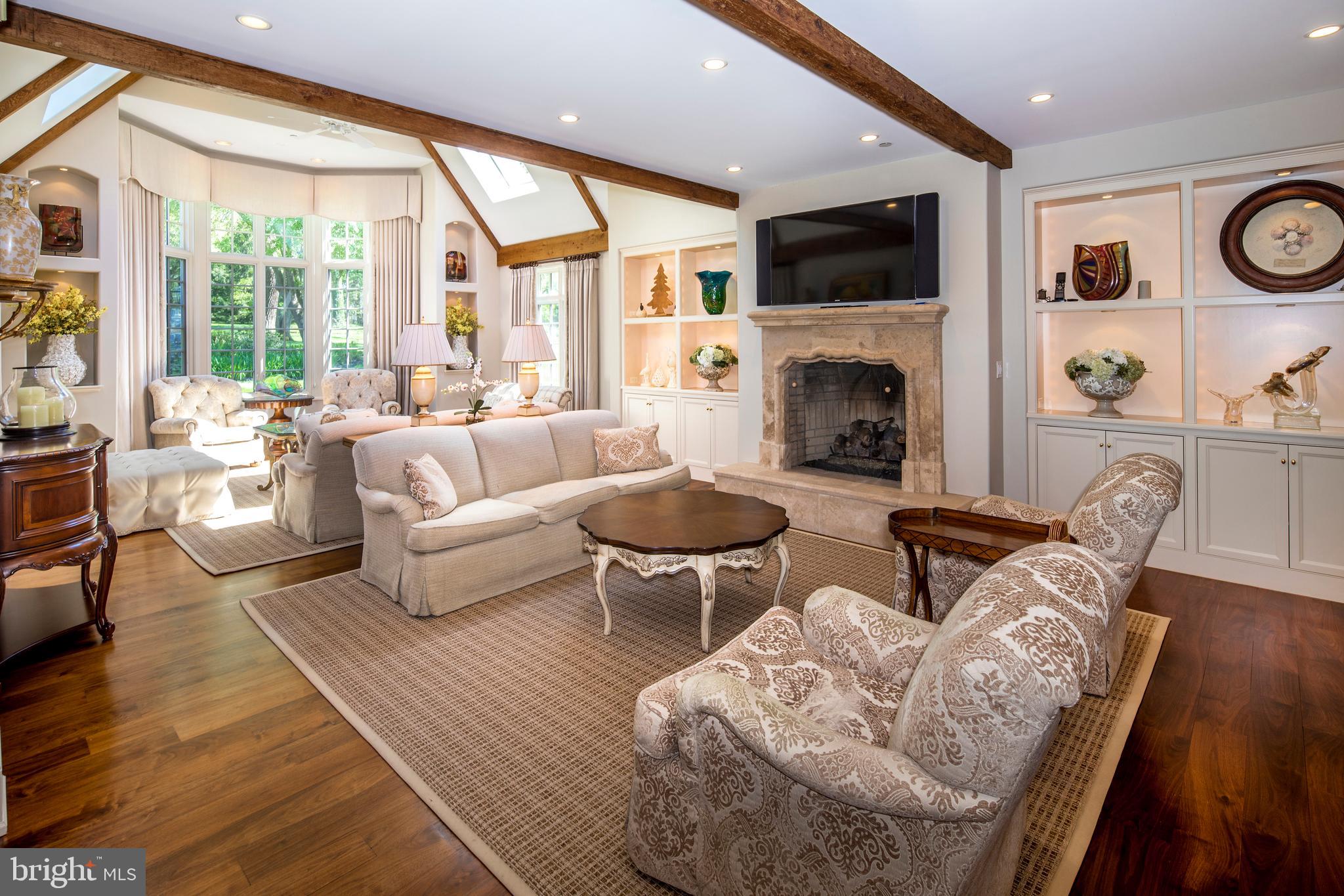 GLADWYNE - Residential