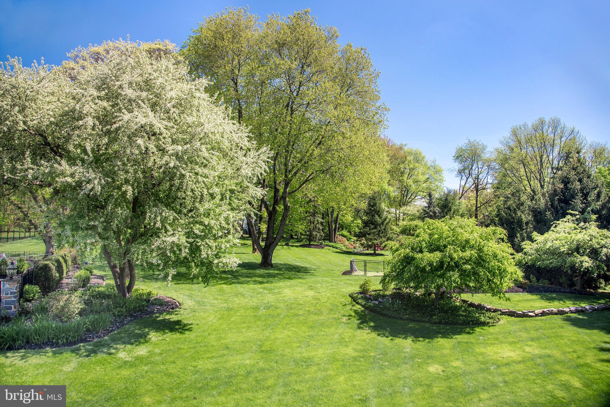 GLADWYNE - Residential