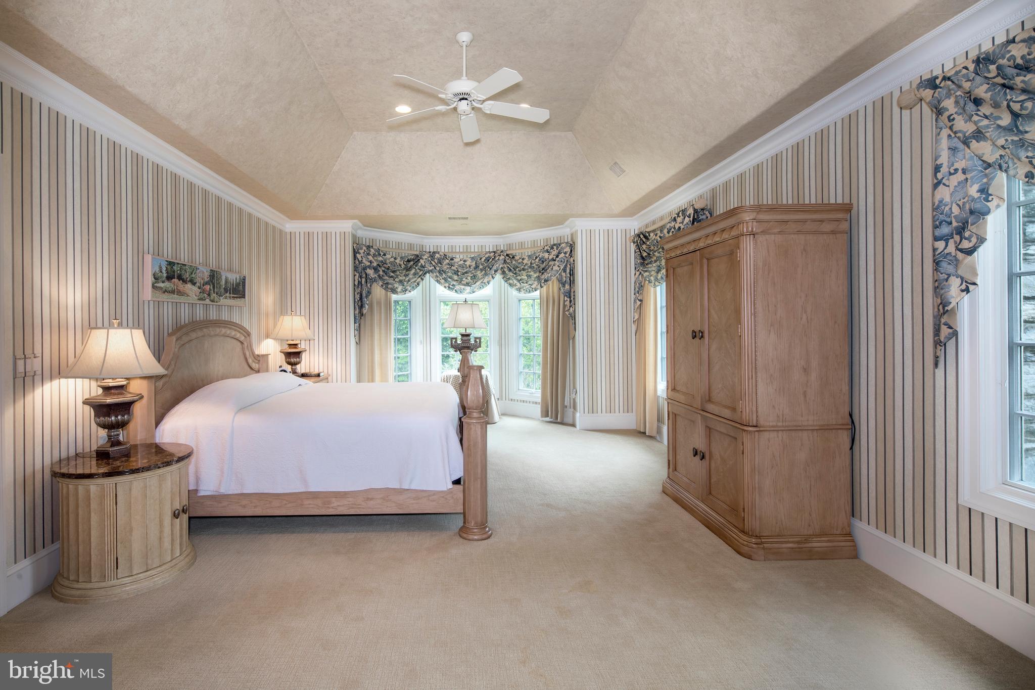 GLADWYNE - Residential