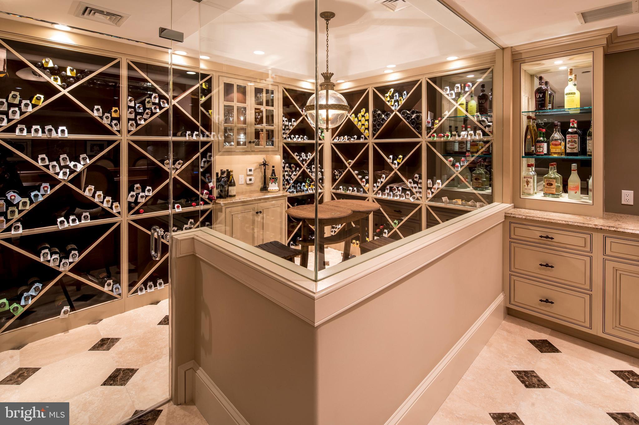 GLADWYNE - Residential