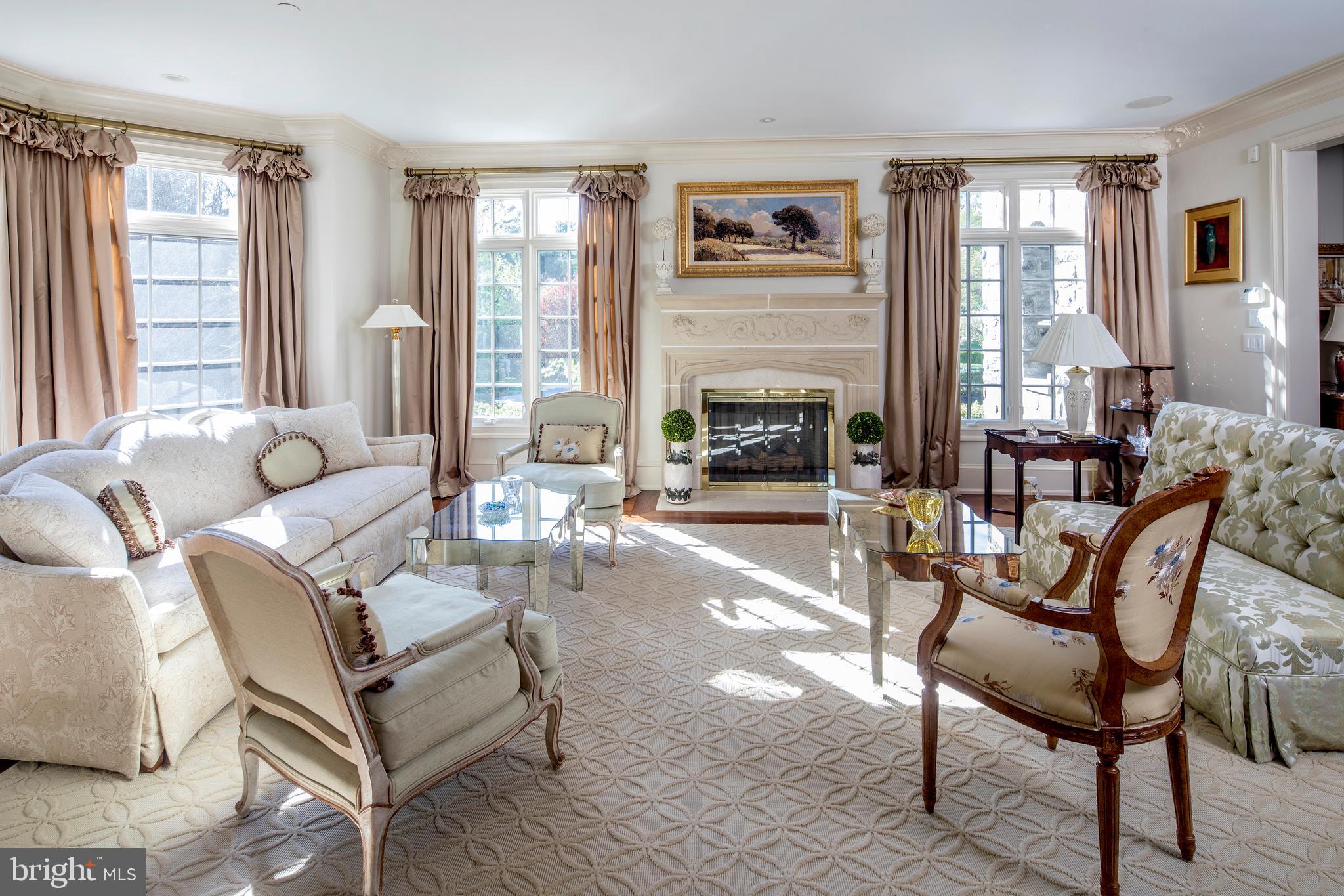 GLADWYNE - Residential