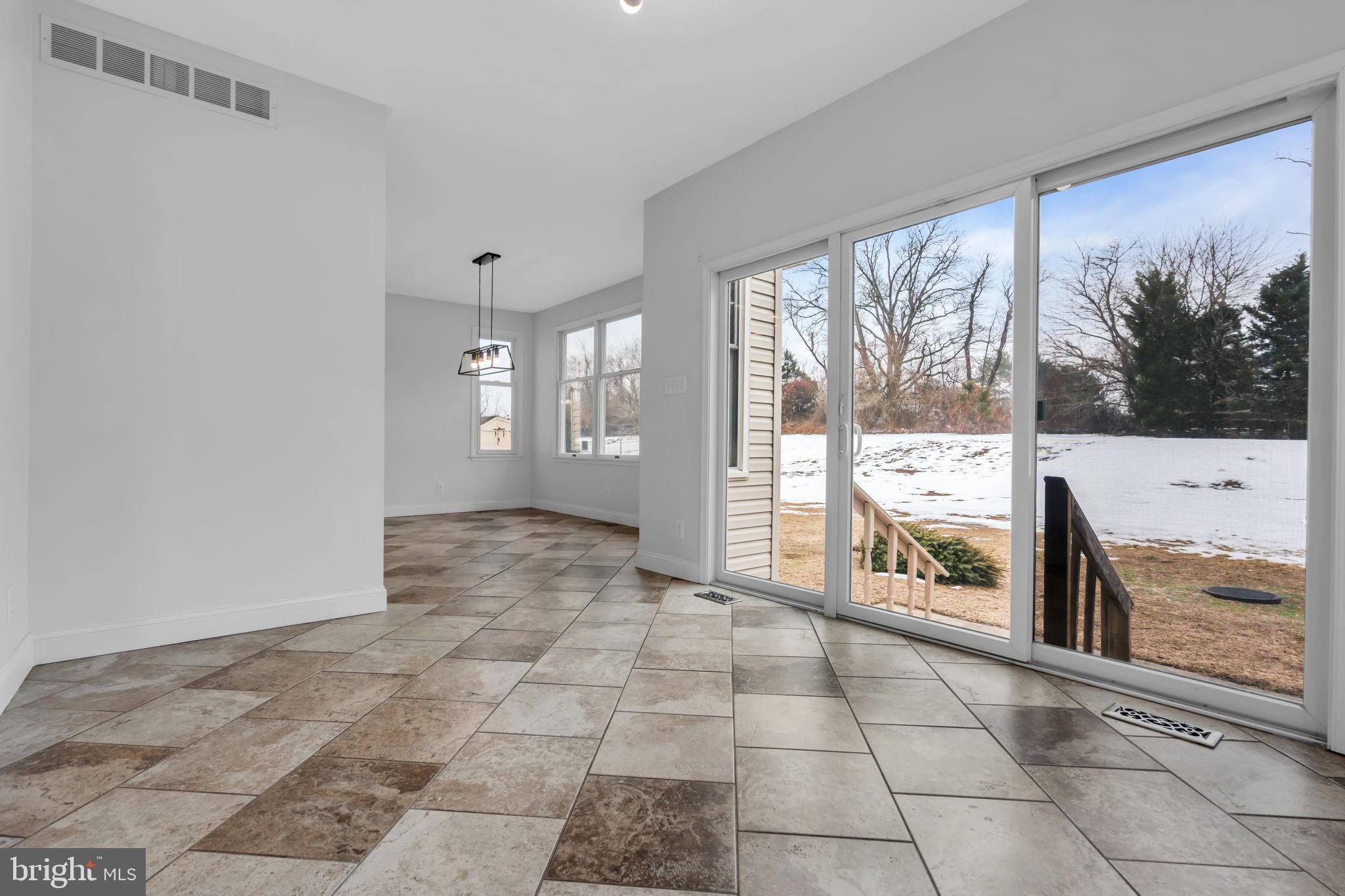 BROOKSIDE - Residential