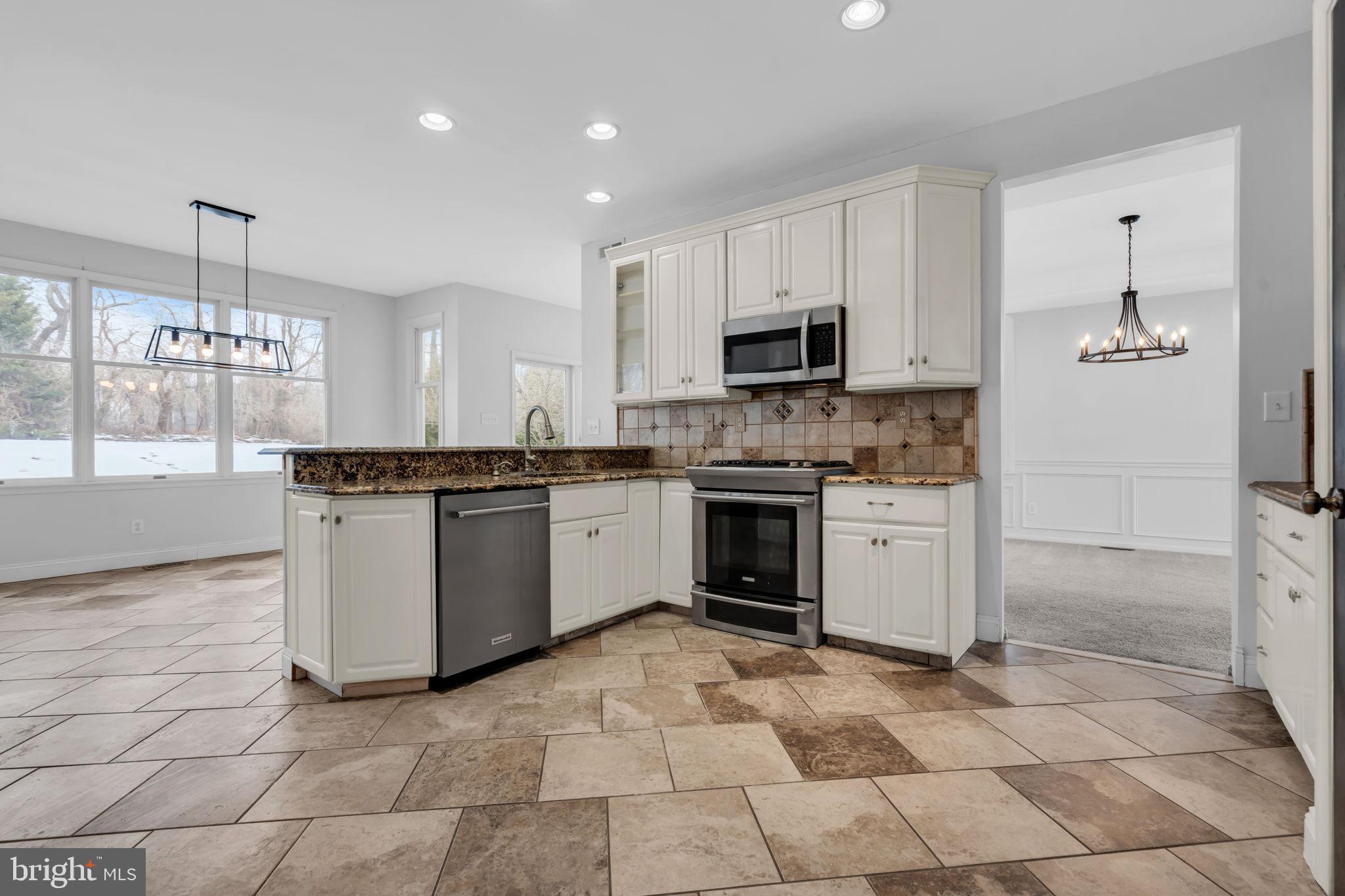 BROOKSIDE - Residential