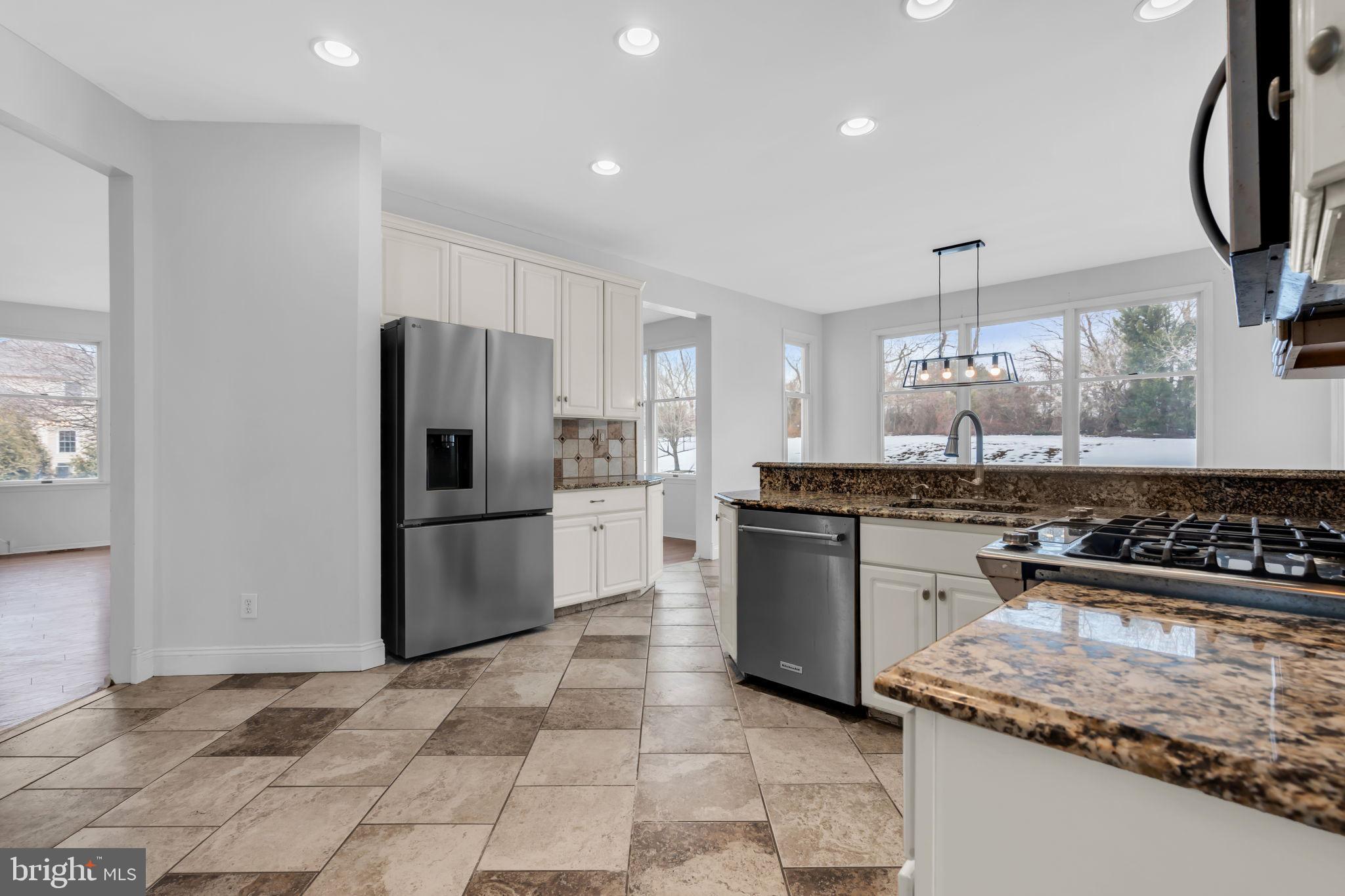 BROOKSIDE - Residential