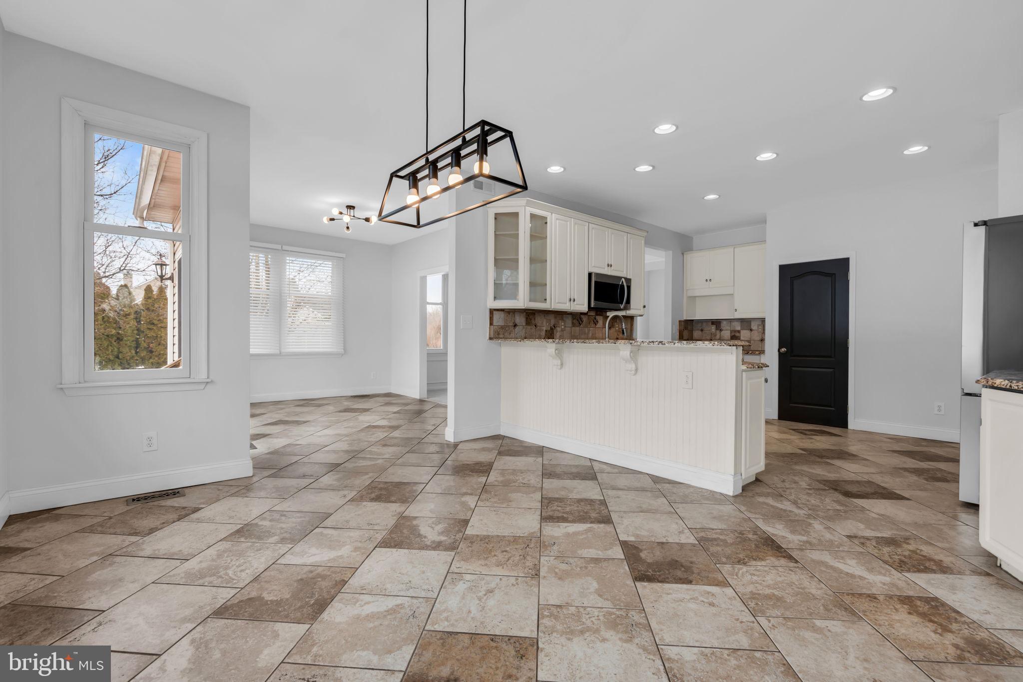 BROOKSIDE - Residential