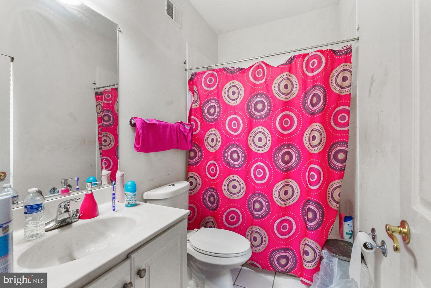 6500 GREEN HOLLY WAY