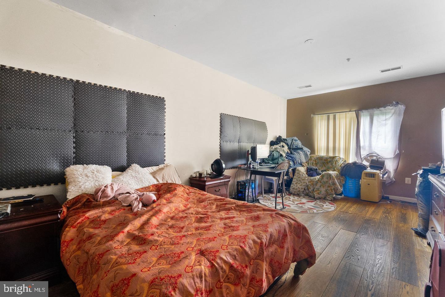 6500 GREEN HOLLY WAY