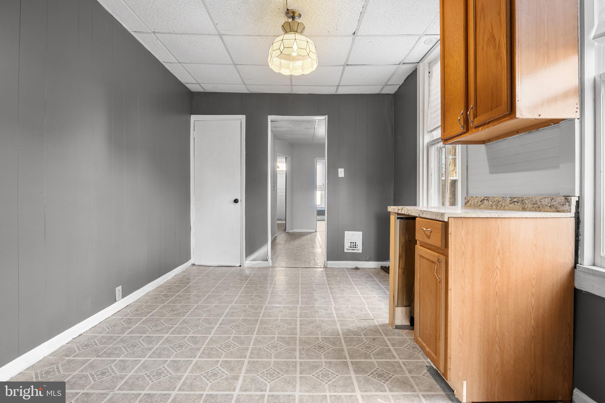 WEST END - Residential