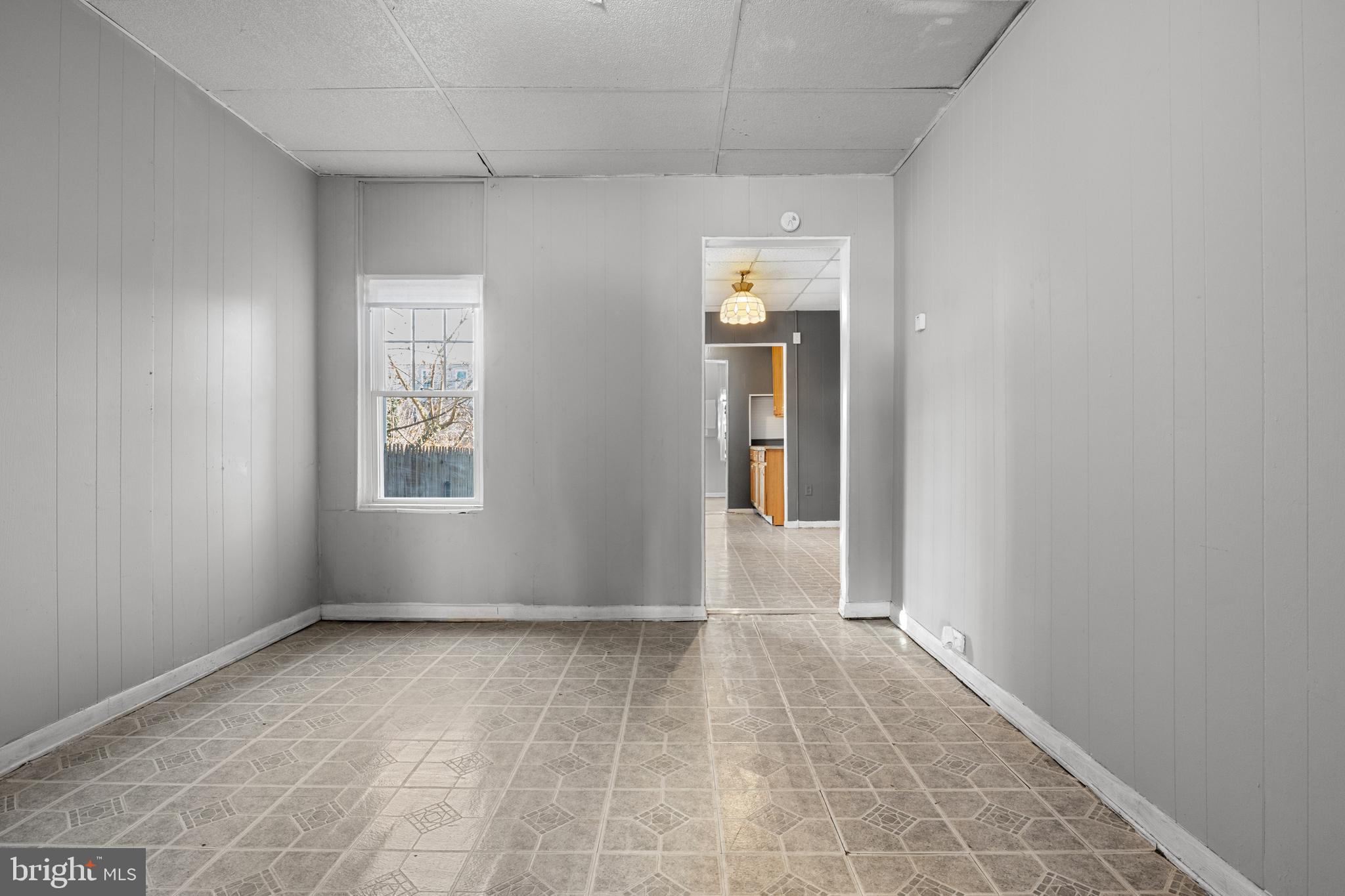 WEST END - Residential