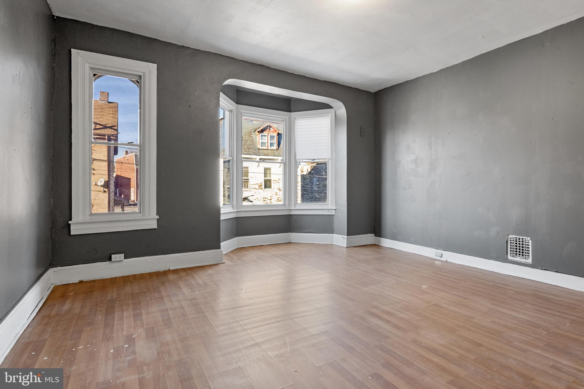WEST END - Residential