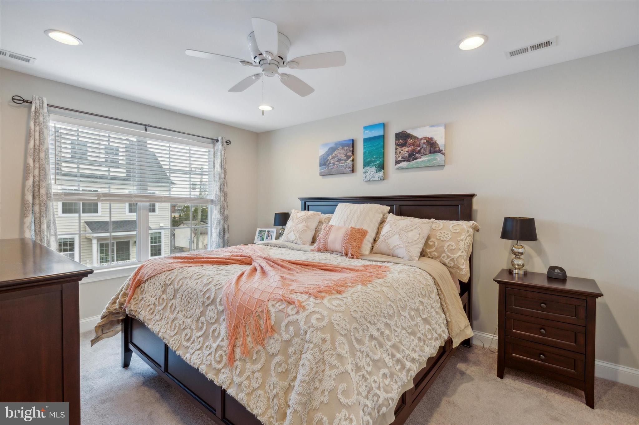 LANSDALE - Residential