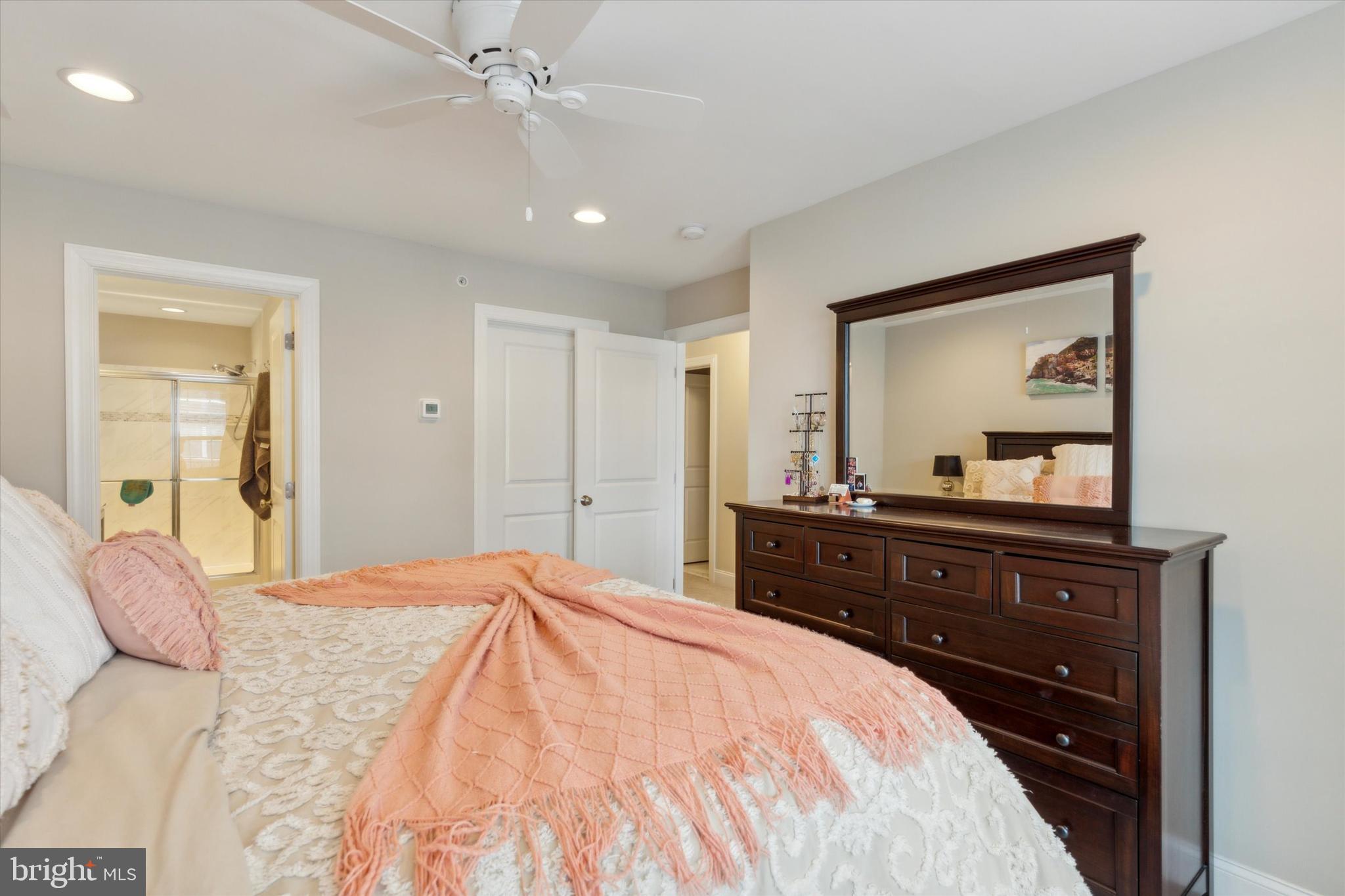 LANSDALE - Residential