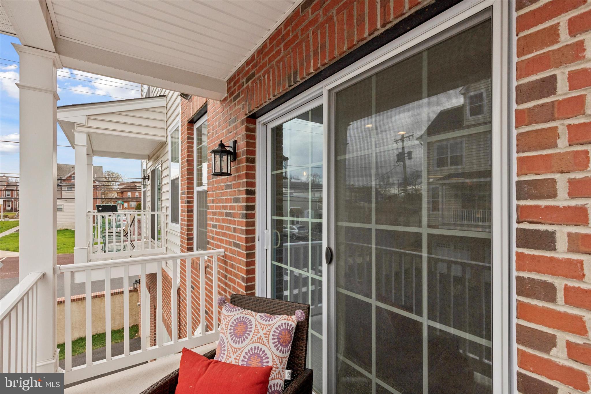 LANSDALE - Residential