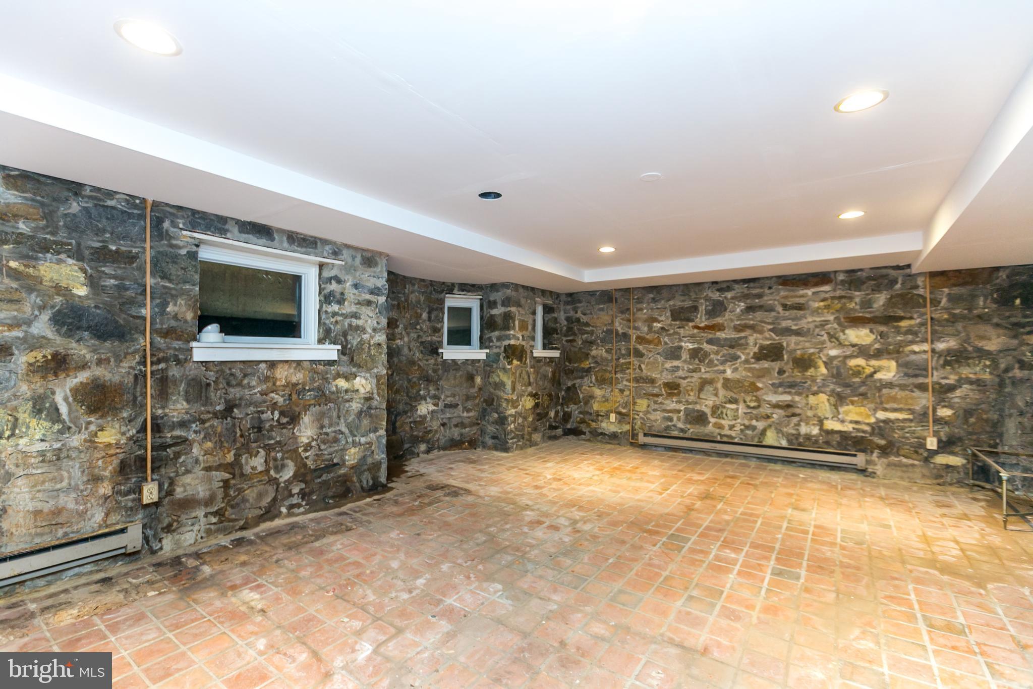 GUILFORD - Residential