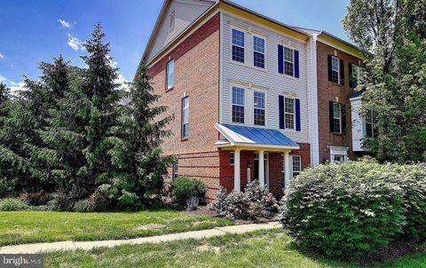 46246 MILTHORN TERRACE STERLING VA 20165