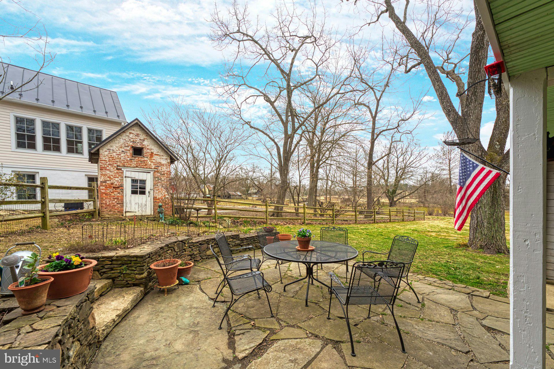 WATERFORD - Residential