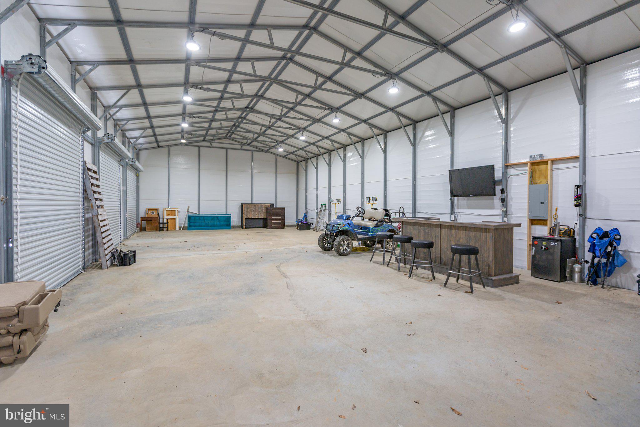 ESTATES AT ROBERTS POND - Residential