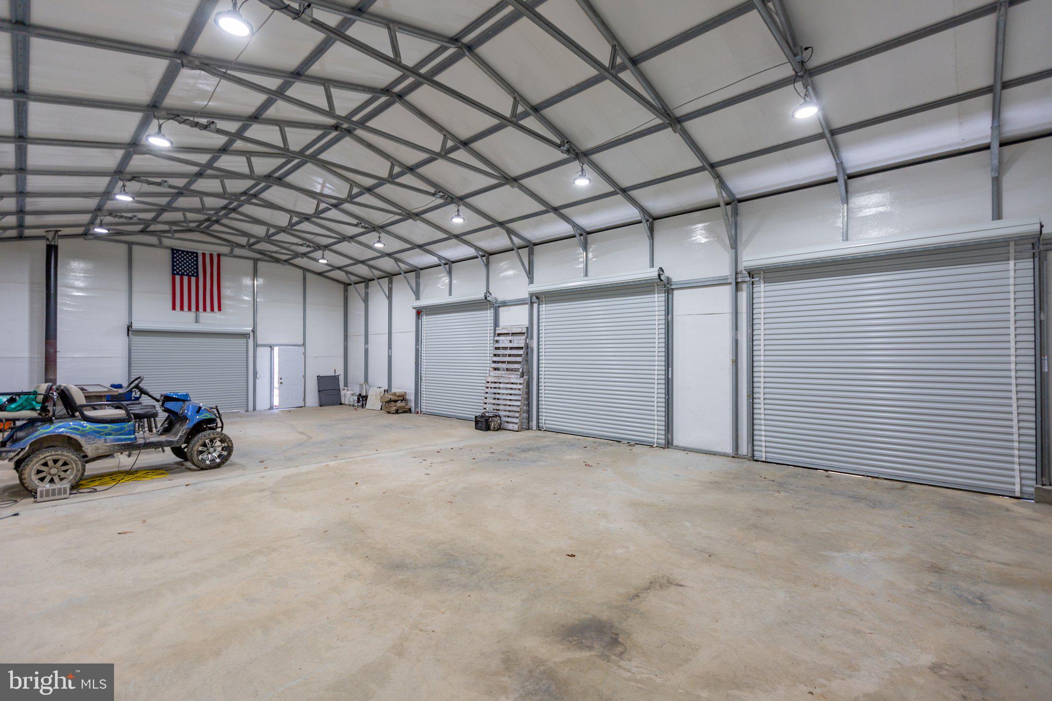 ESTATES AT ROBERTS POND - Residential