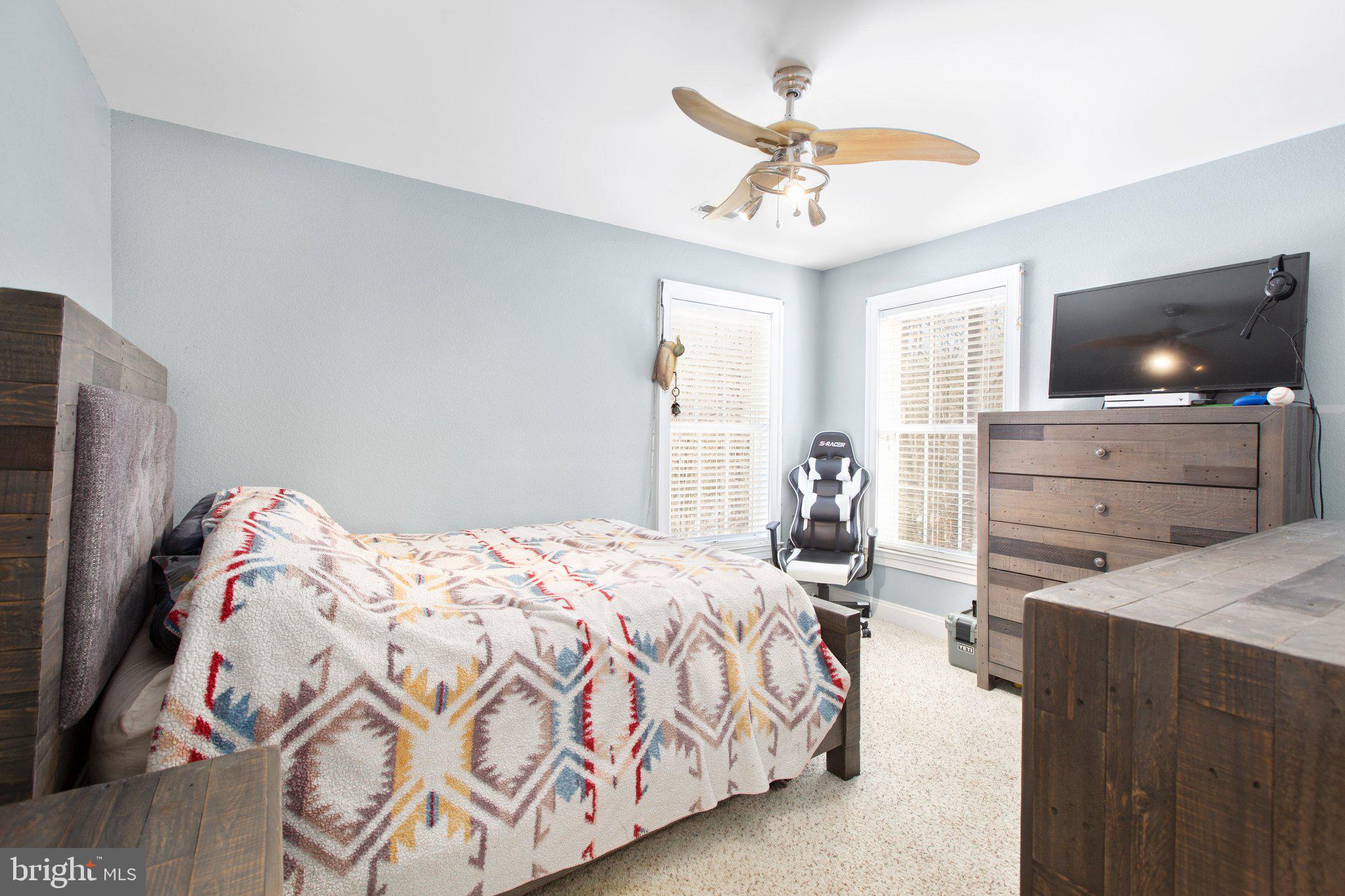 ESTATES AT ROBERTS POND - Residential