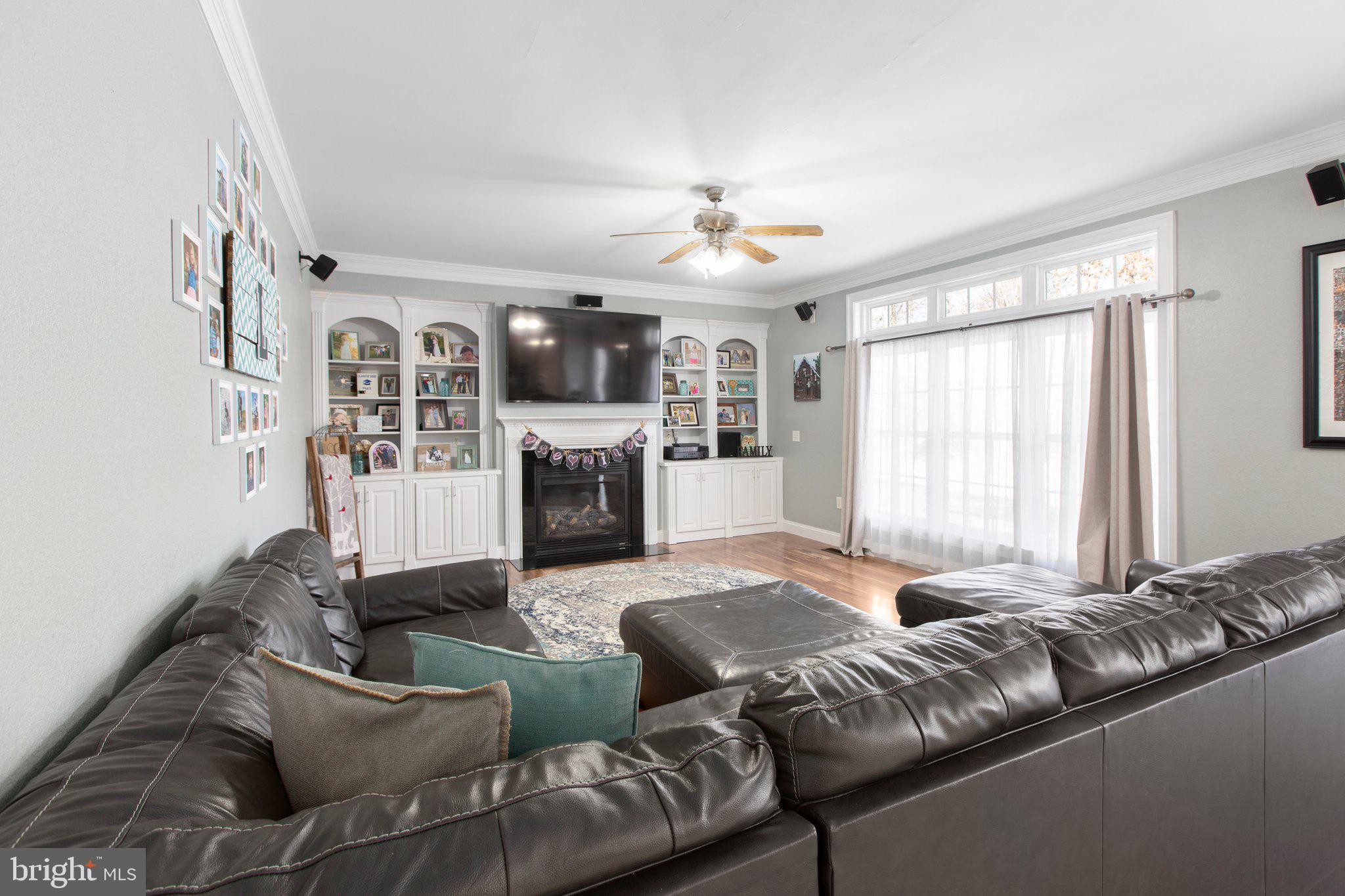 ESTATES AT ROBERTS POND - Residential