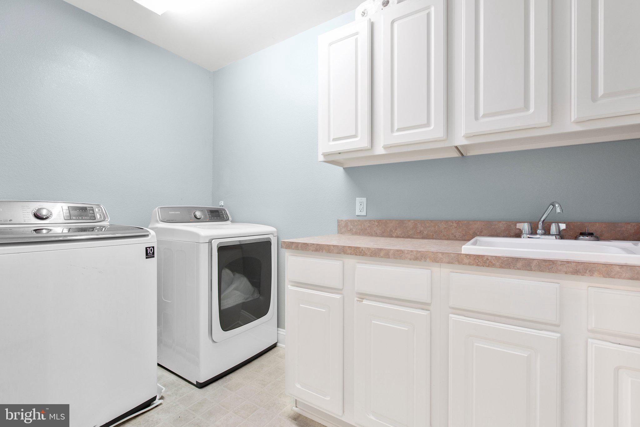 ESTATES AT ROBERTS POND - Residential