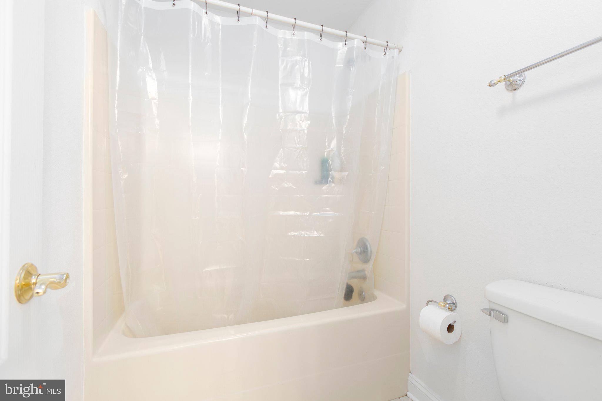 ESTATES AT ROBERTS POND - Residential