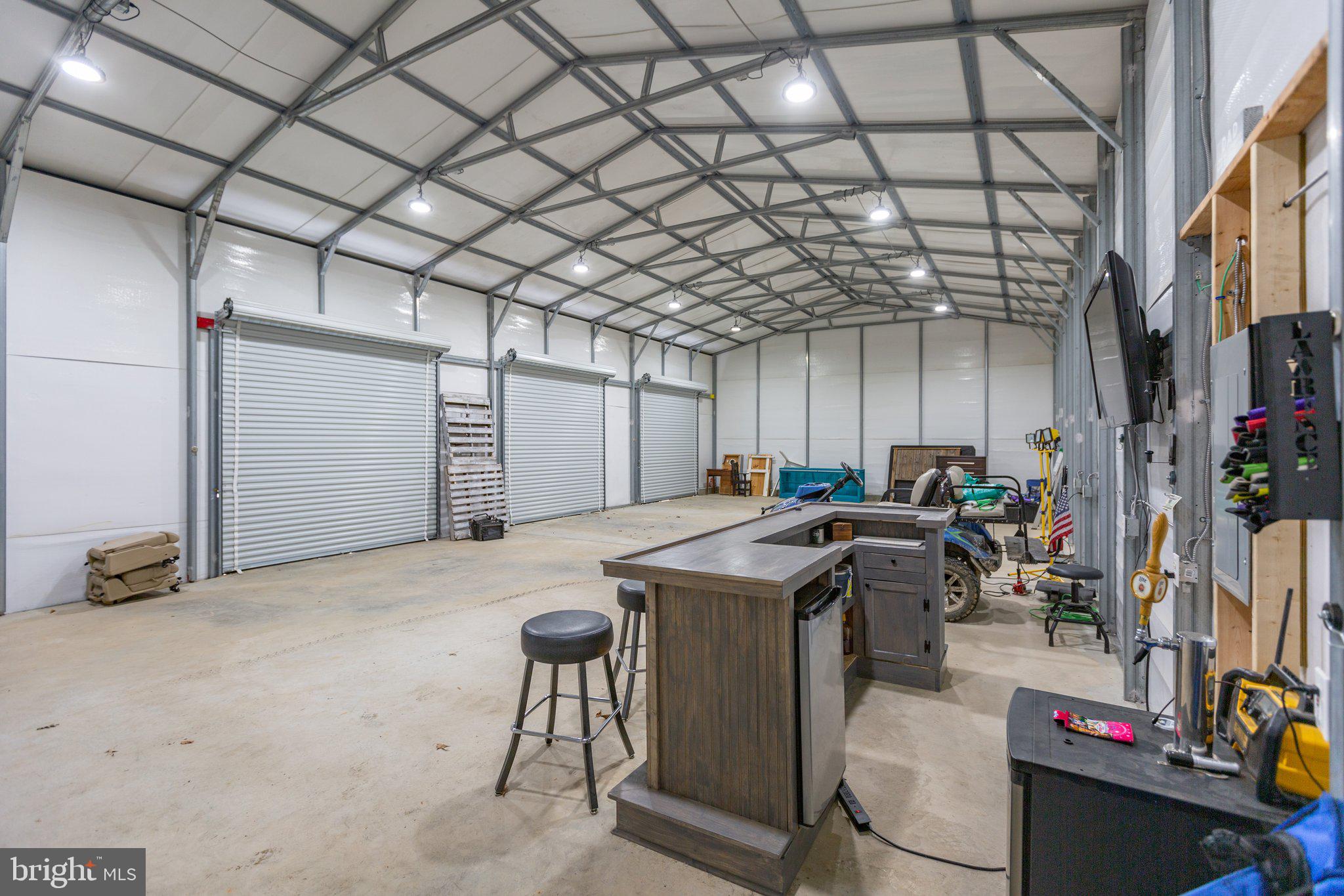 ESTATES AT ROBERTS POND - Residential