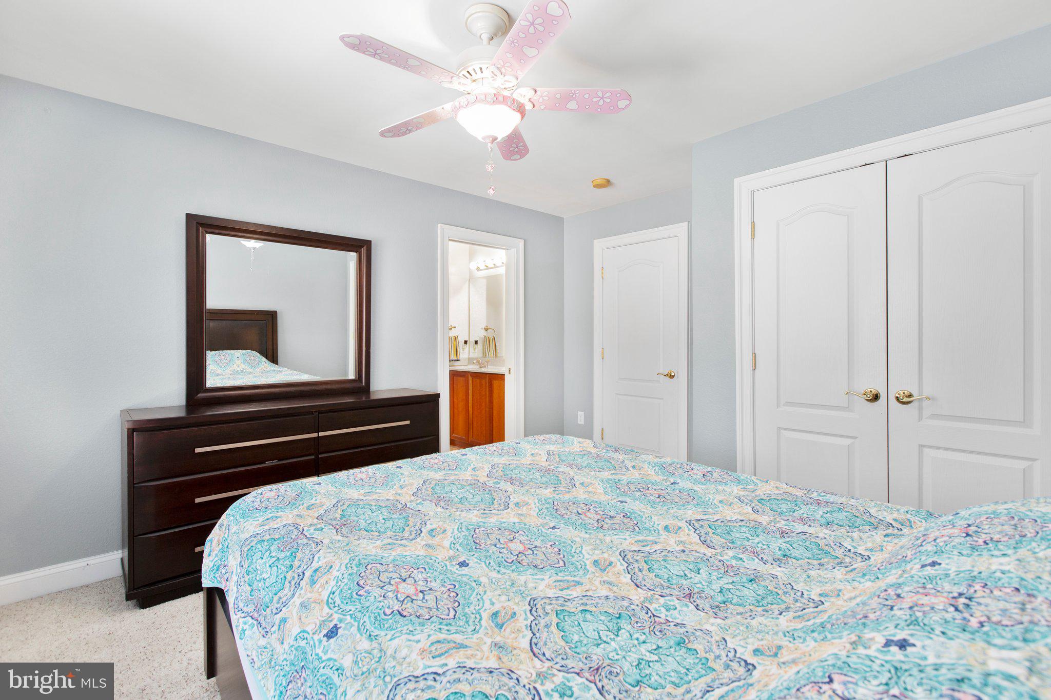 ESTATES AT ROBERTS POND - Residential