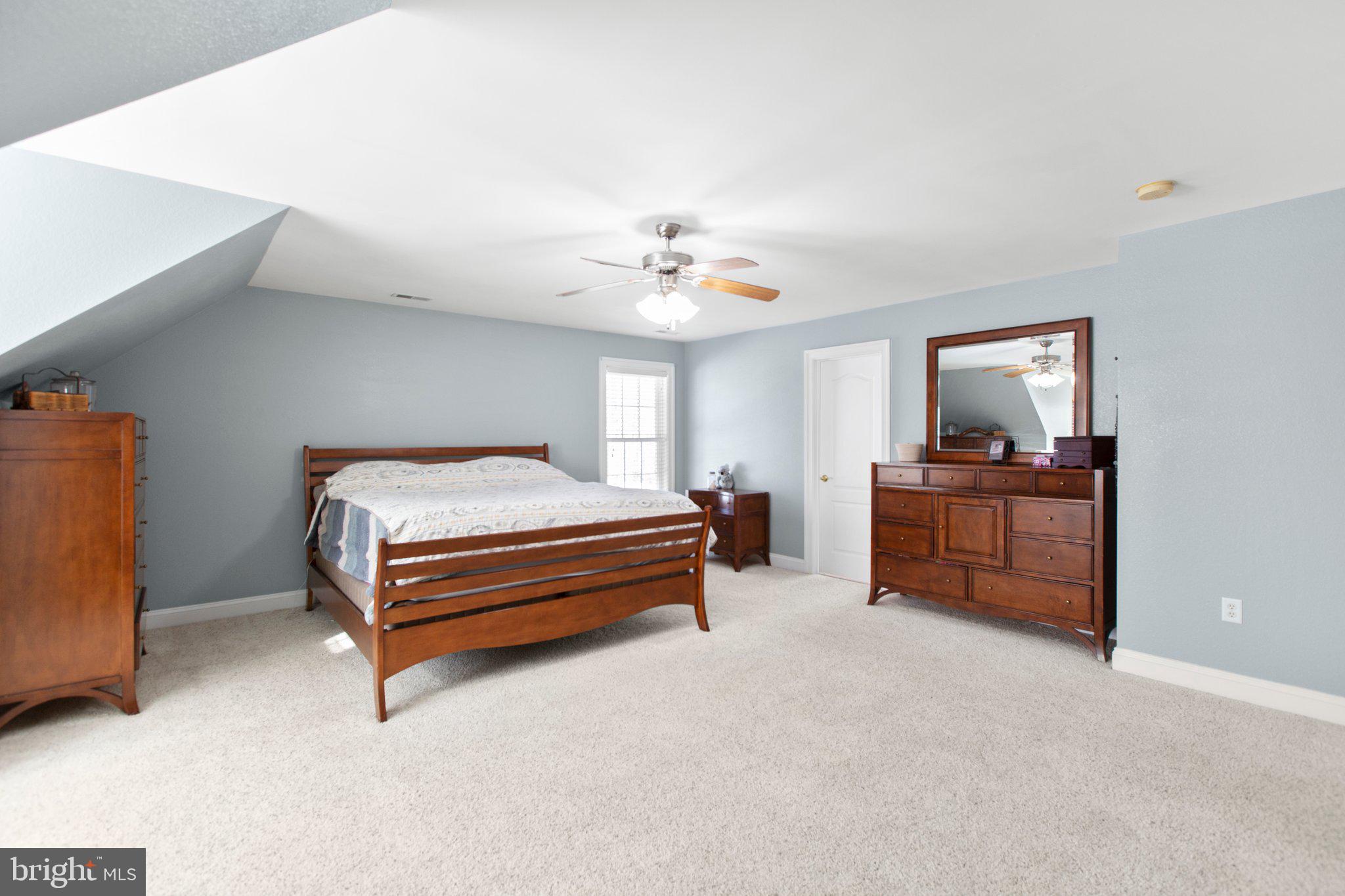 ESTATES AT ROBERTS POND - Residential