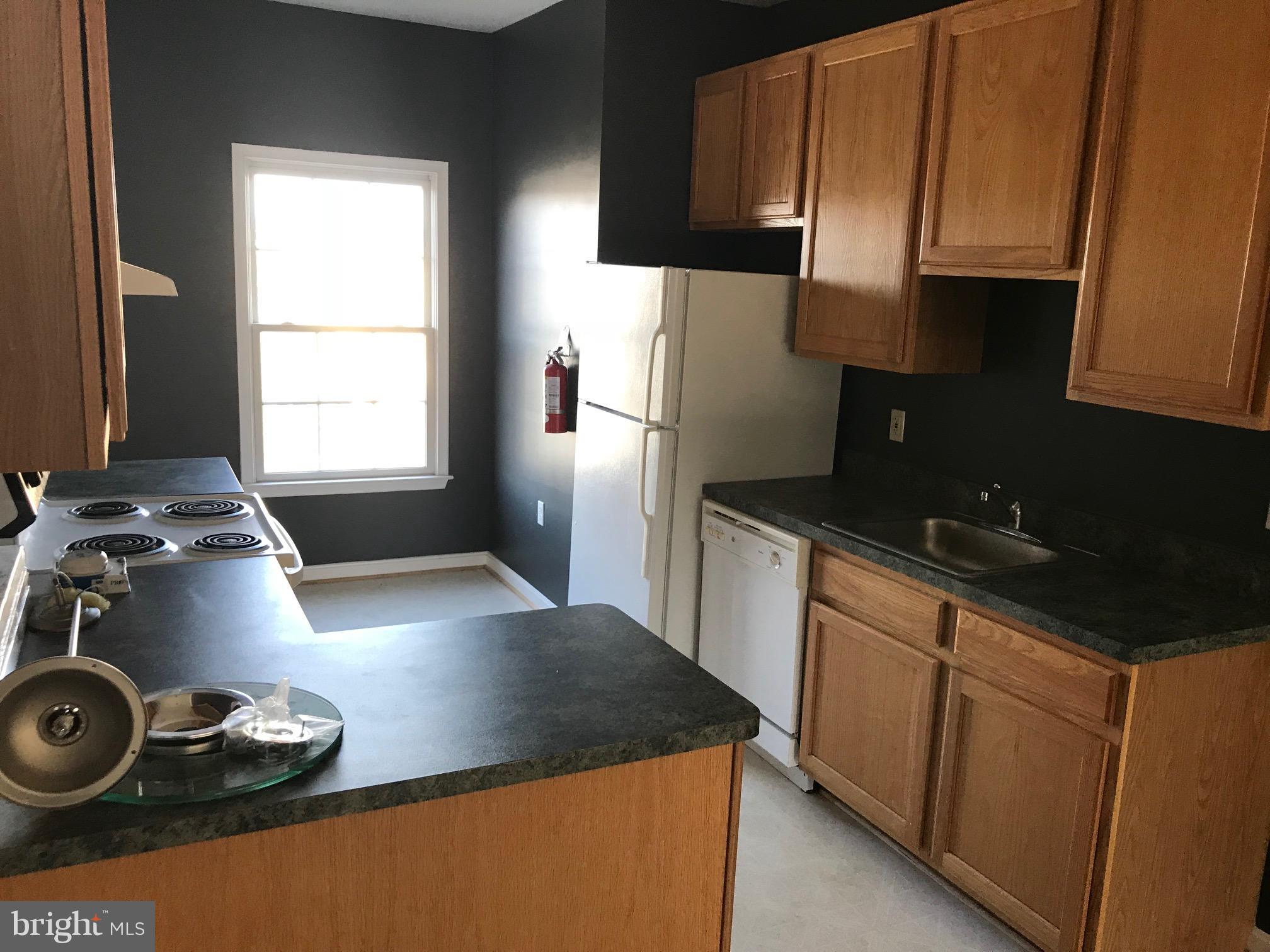 414 MAIN STREET 300