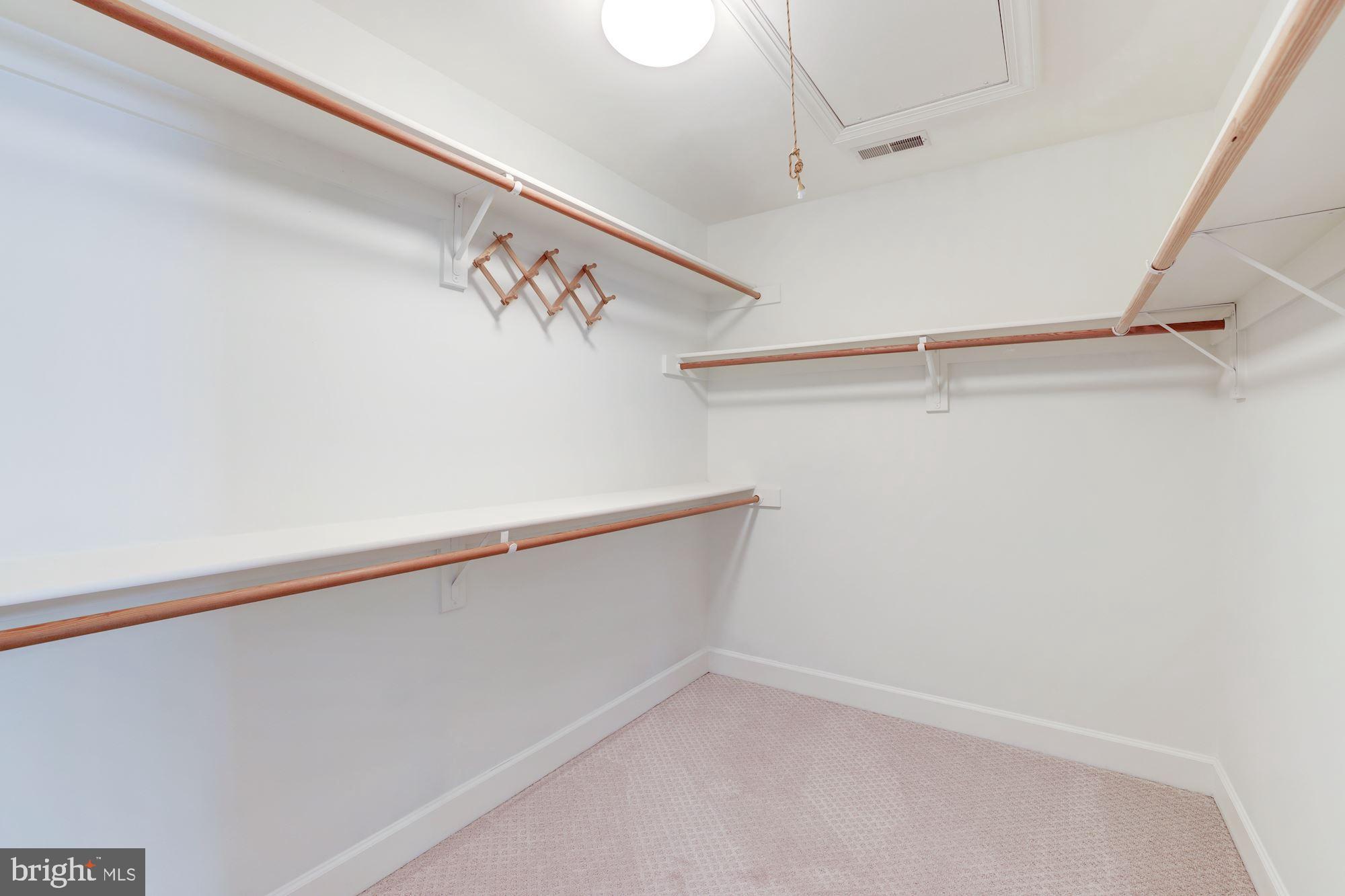 CHERRYDALE - Residential